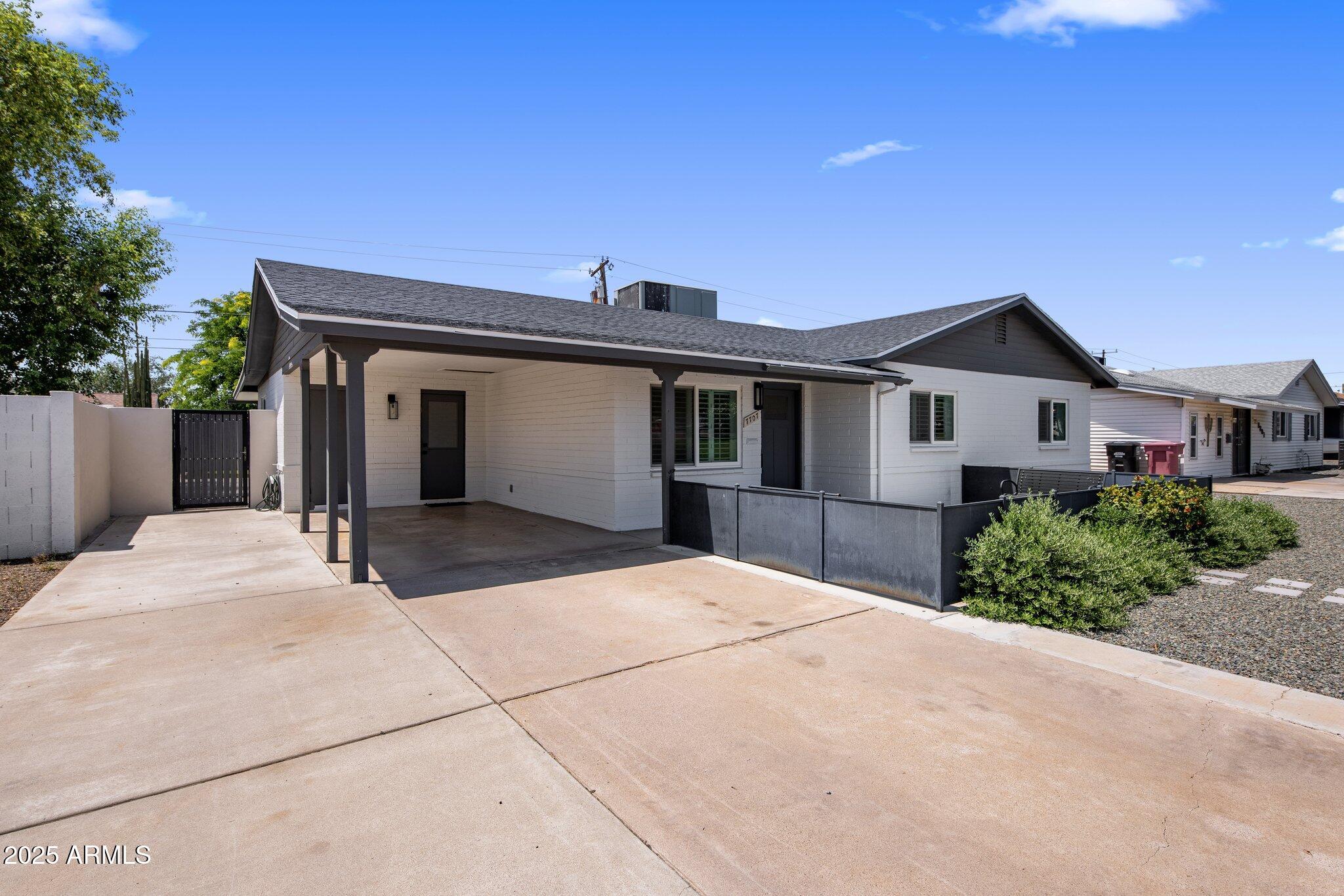 7707 E EARLL Drive, Scottsdale