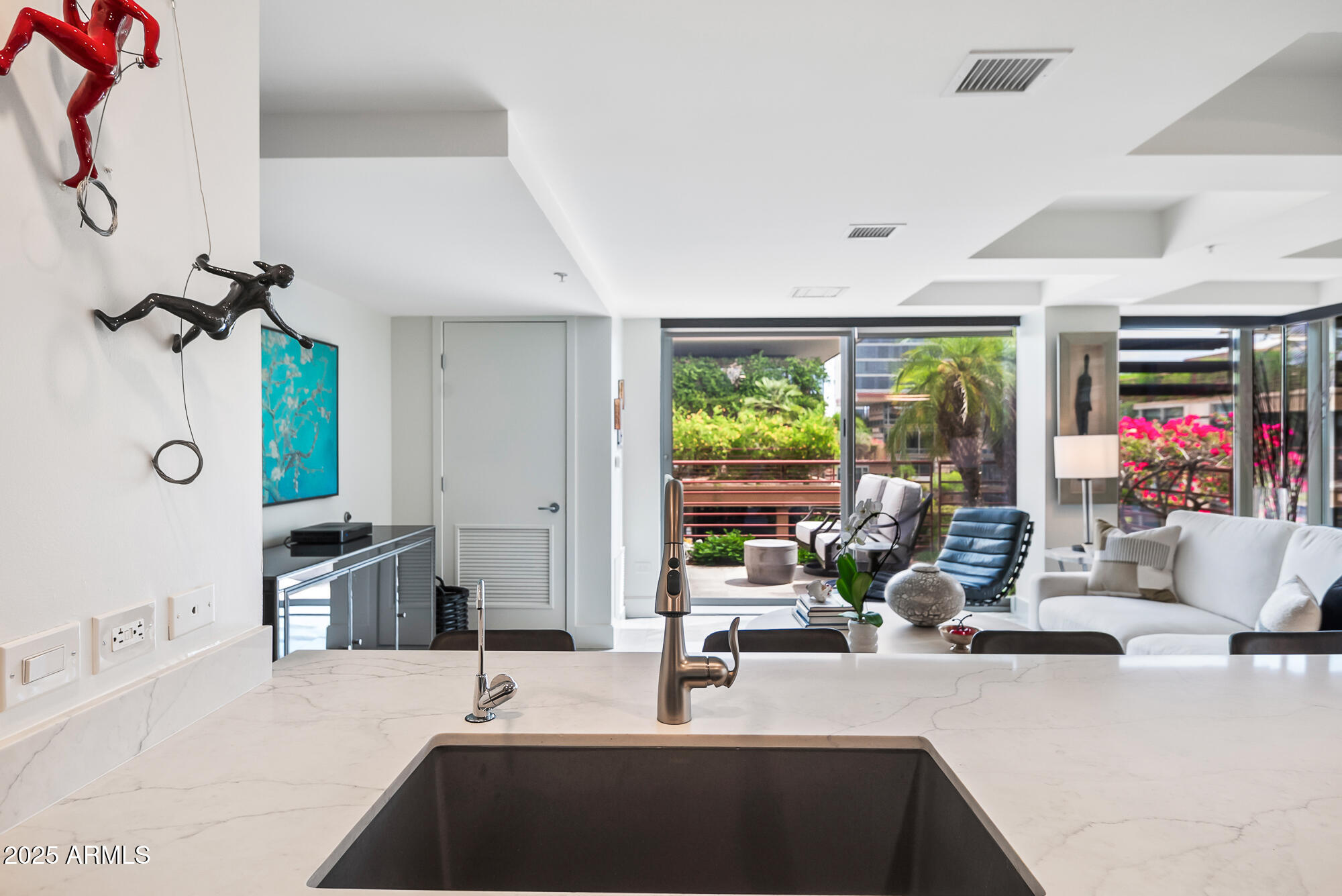 7141 E RANCHO VISTA Drive, 6007