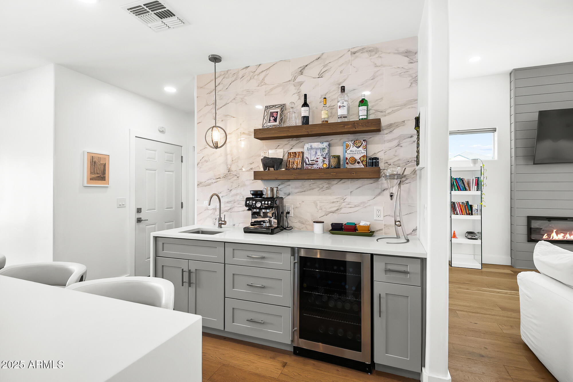 4526 E HEATHERBRAE Drive, Phoenix