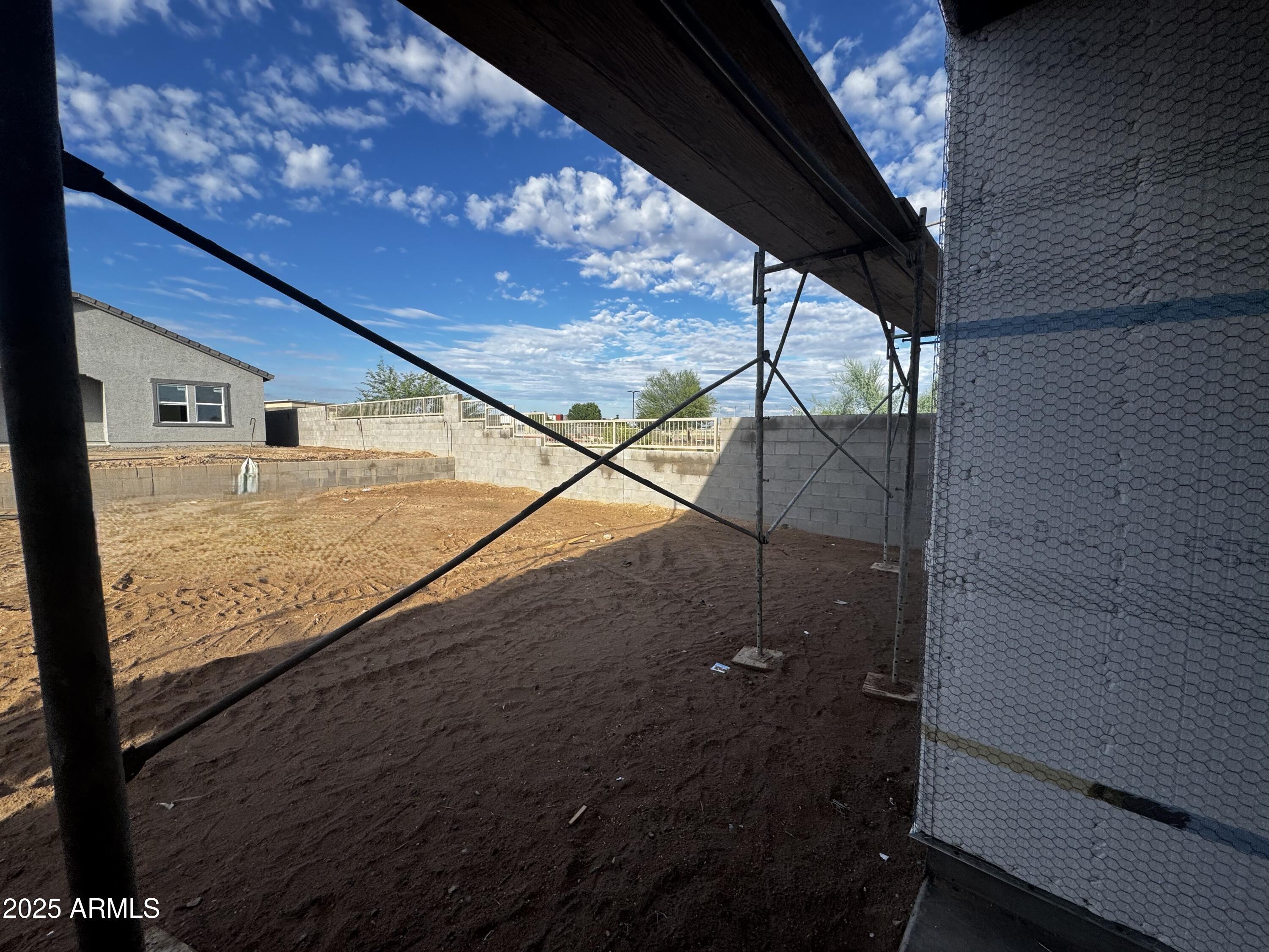 24196 W BOWKER Street