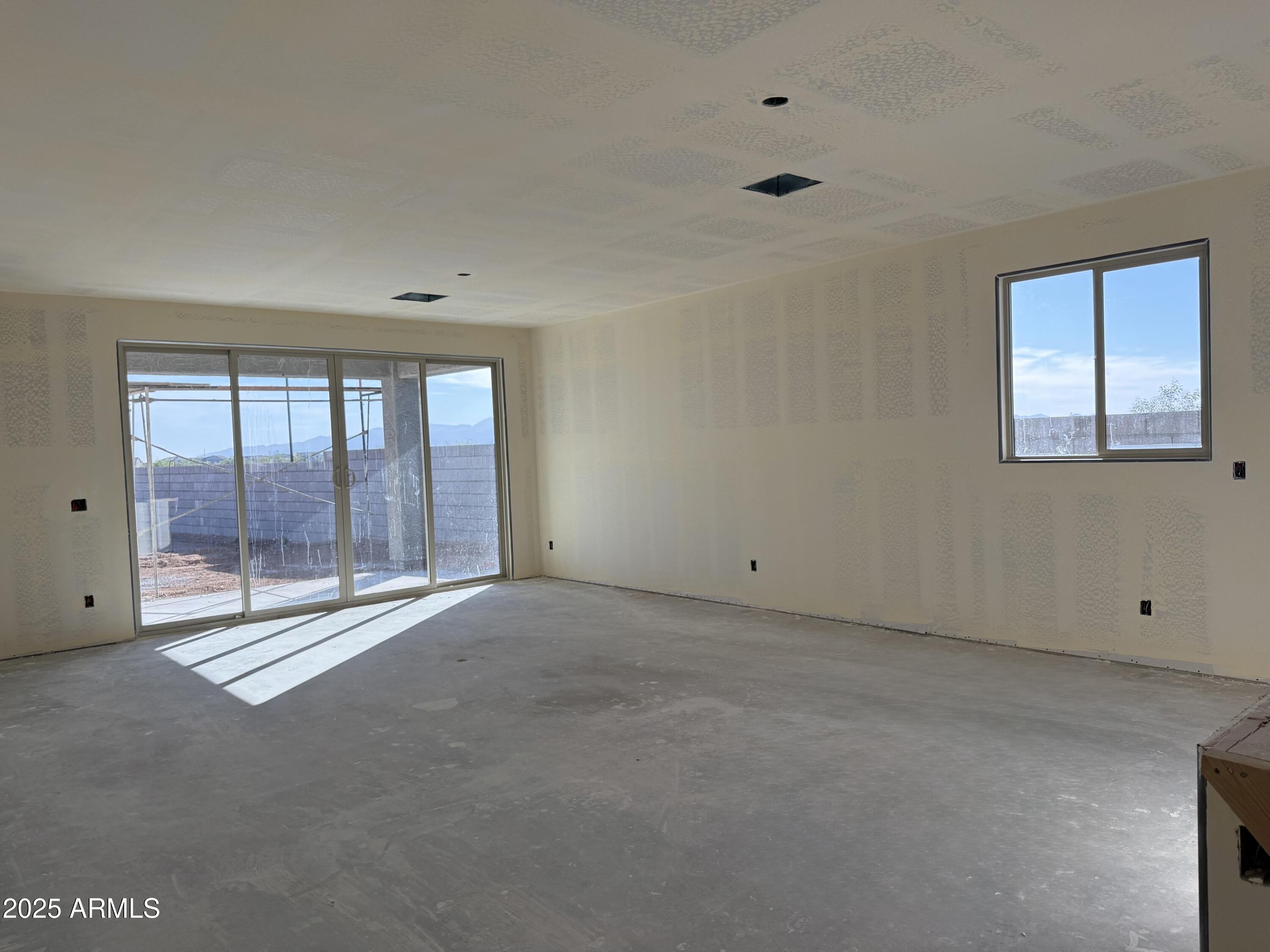 18277 W SOFT WIND Drive