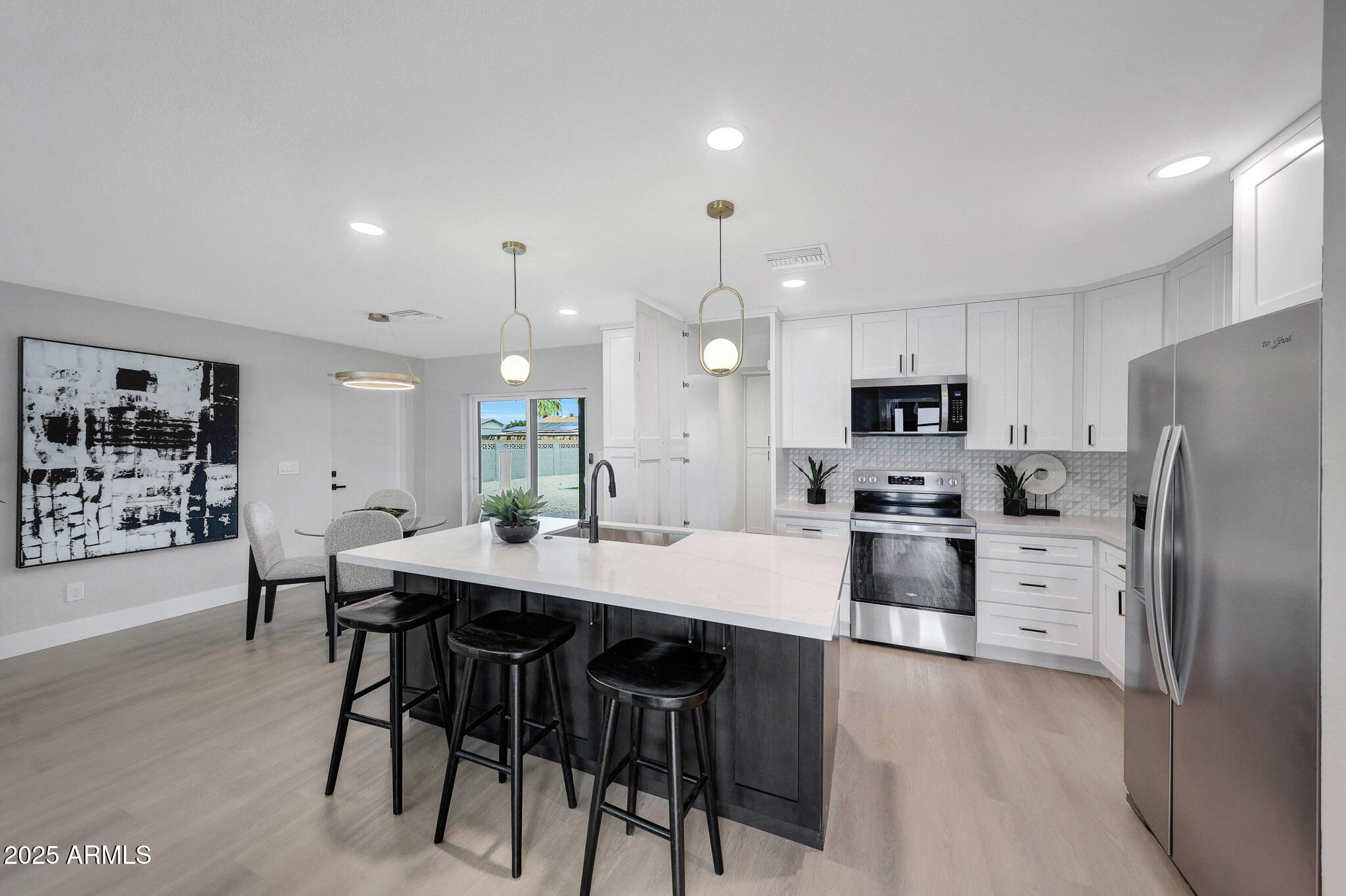 3116 W GELDING Drive