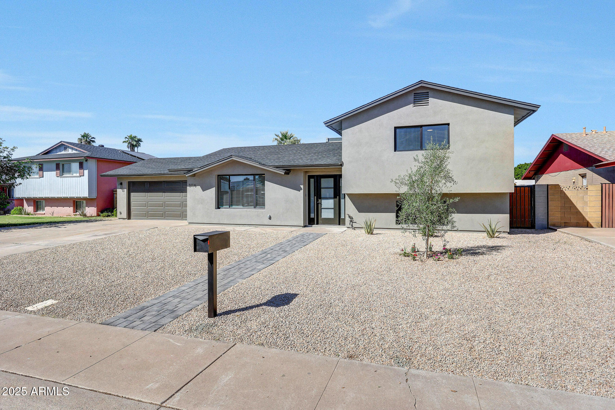 3116 W GELDING Drive