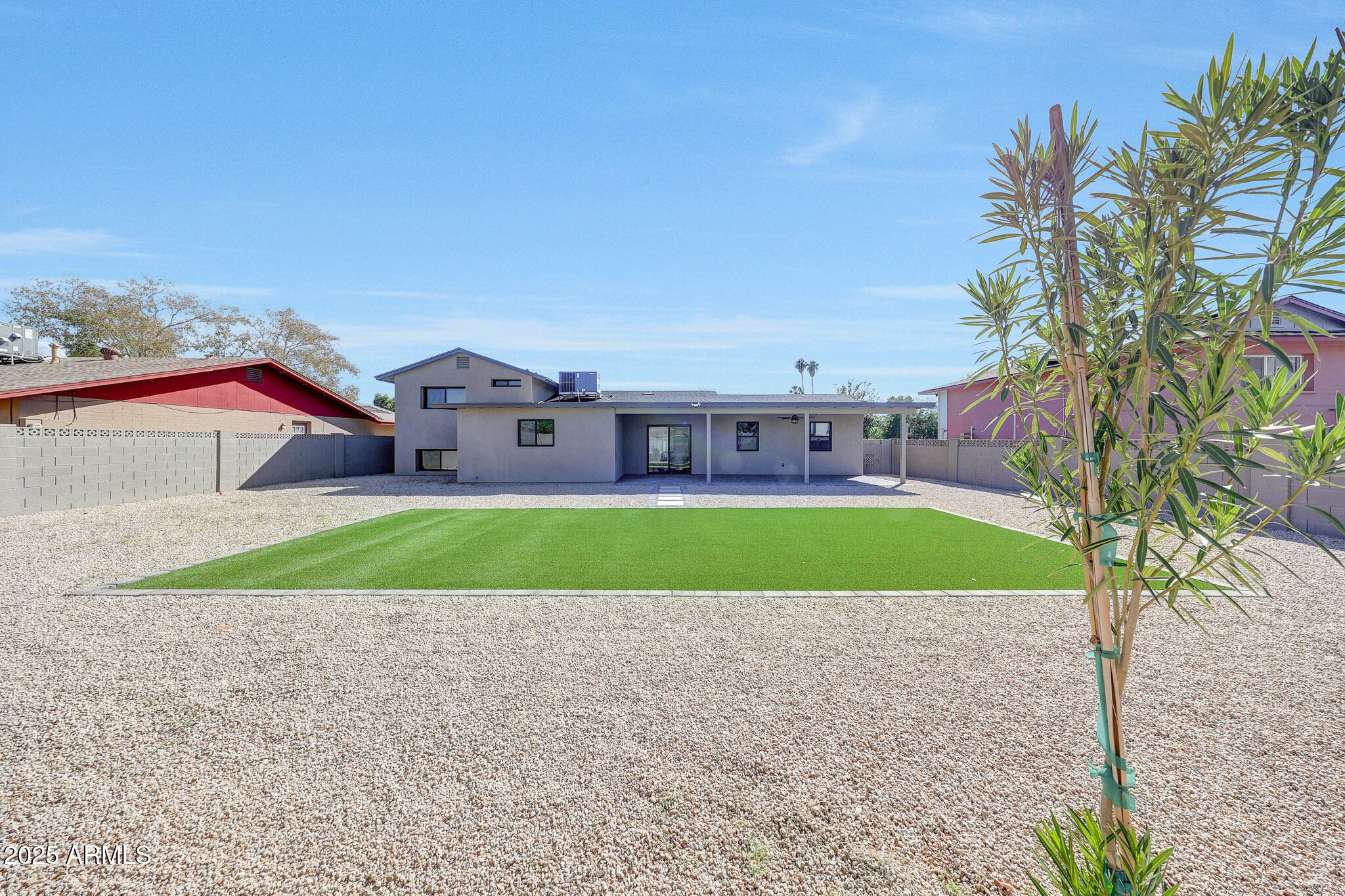 3116 W GELDING Drive