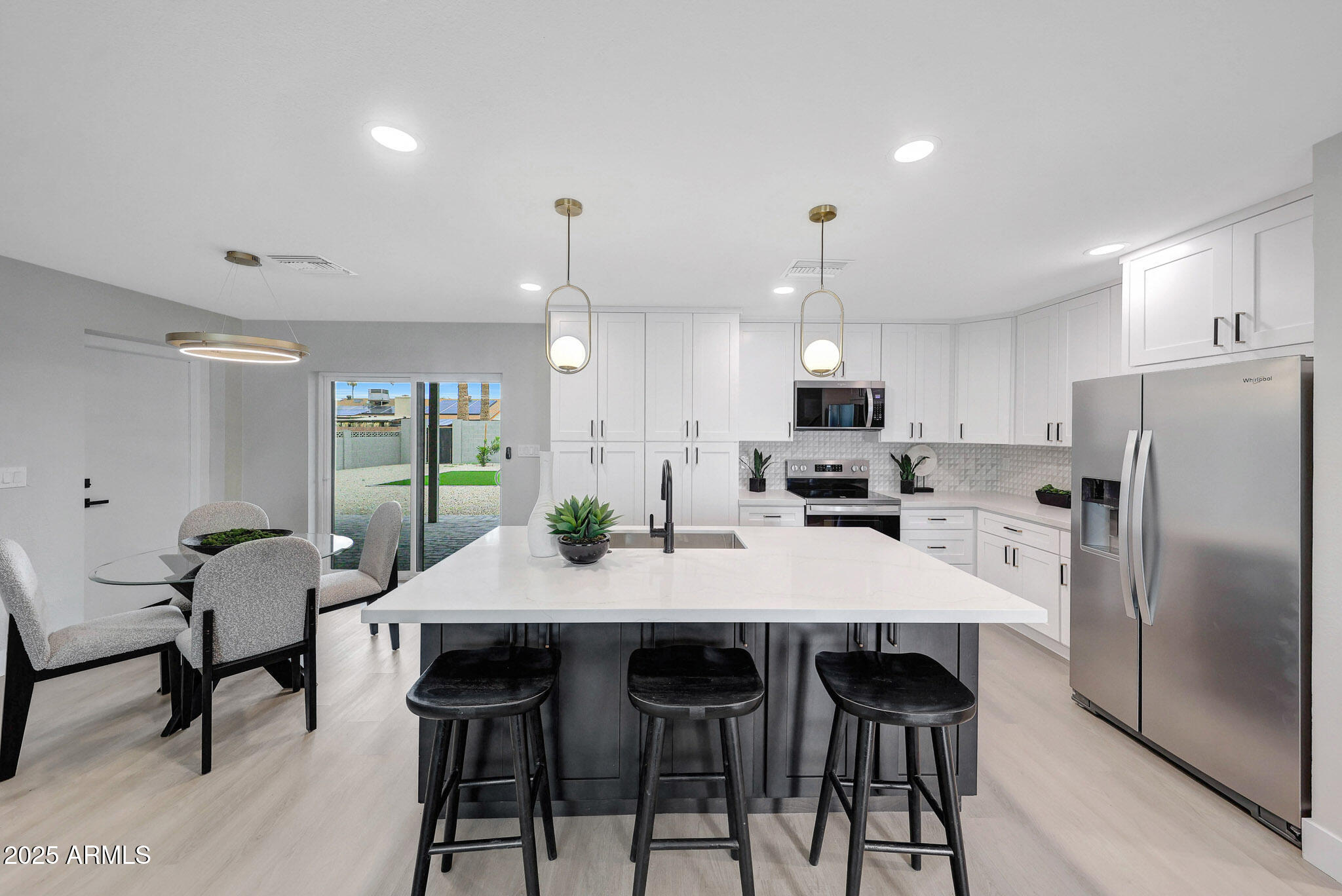 3116 W GELDING Drive