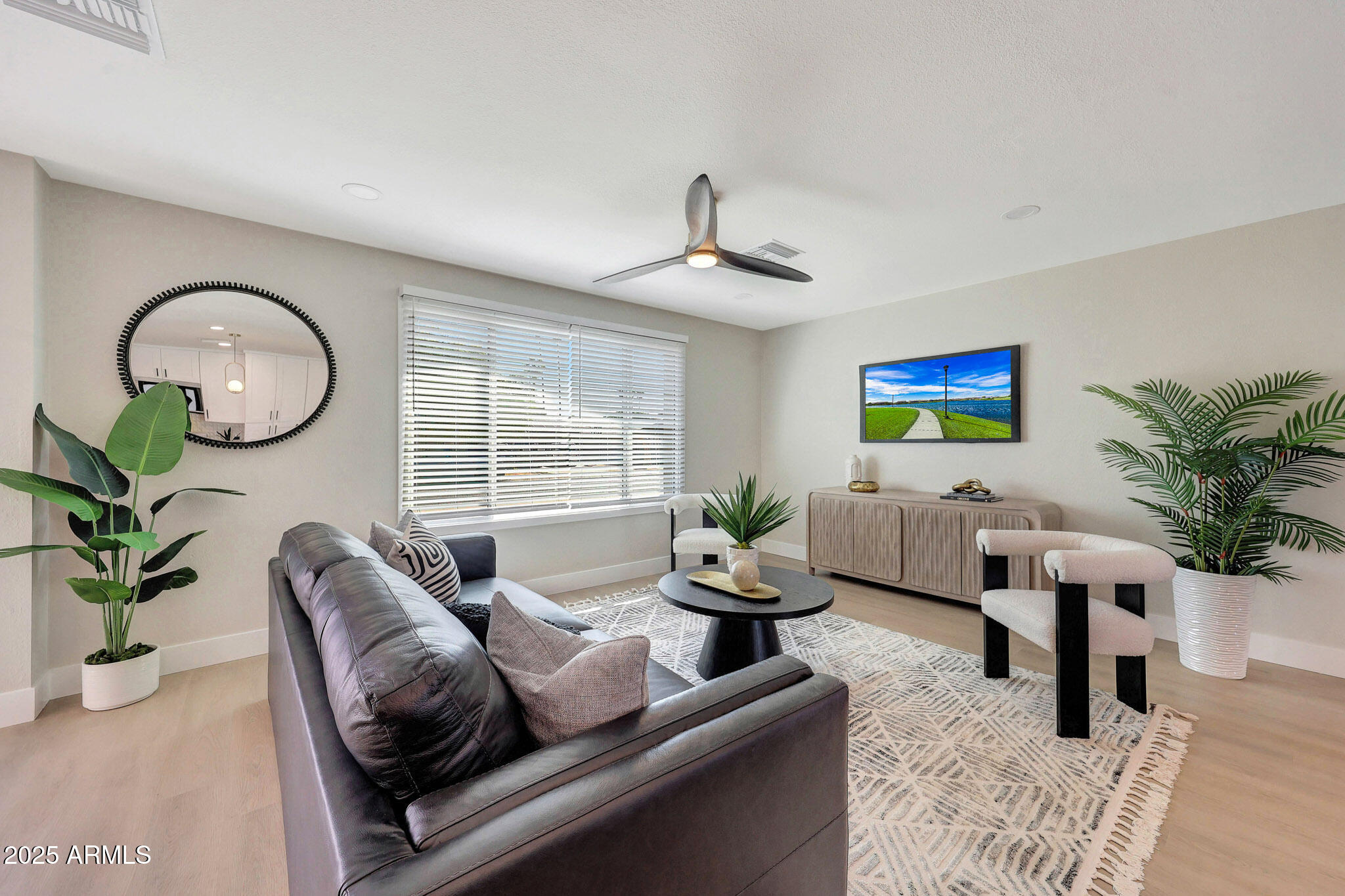 3116 W GELDING Drive