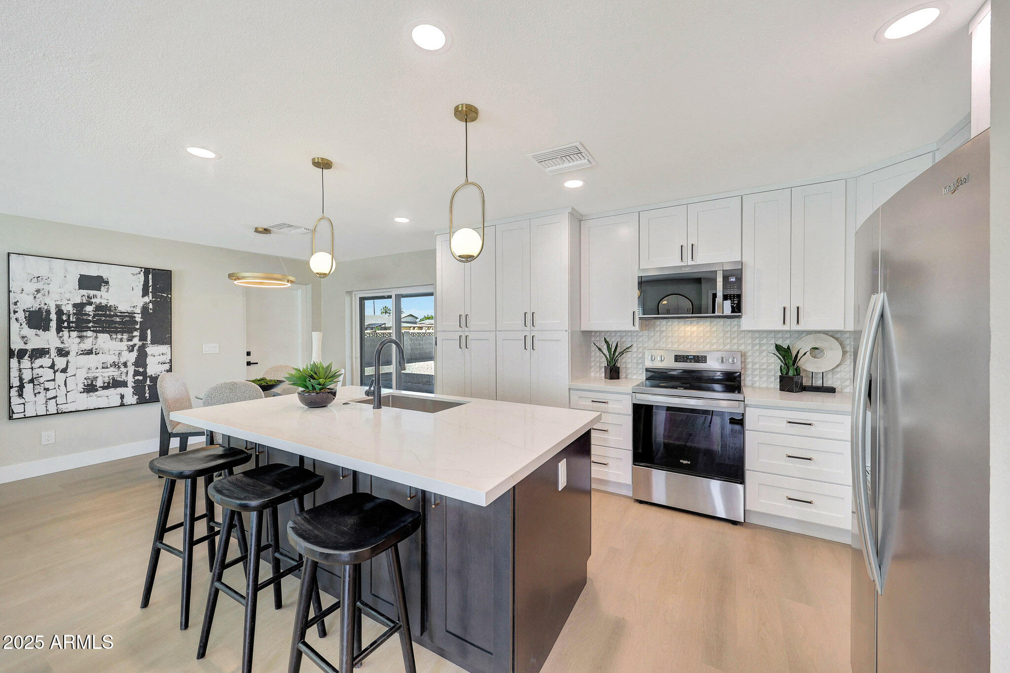 3116 W GELDING Drive