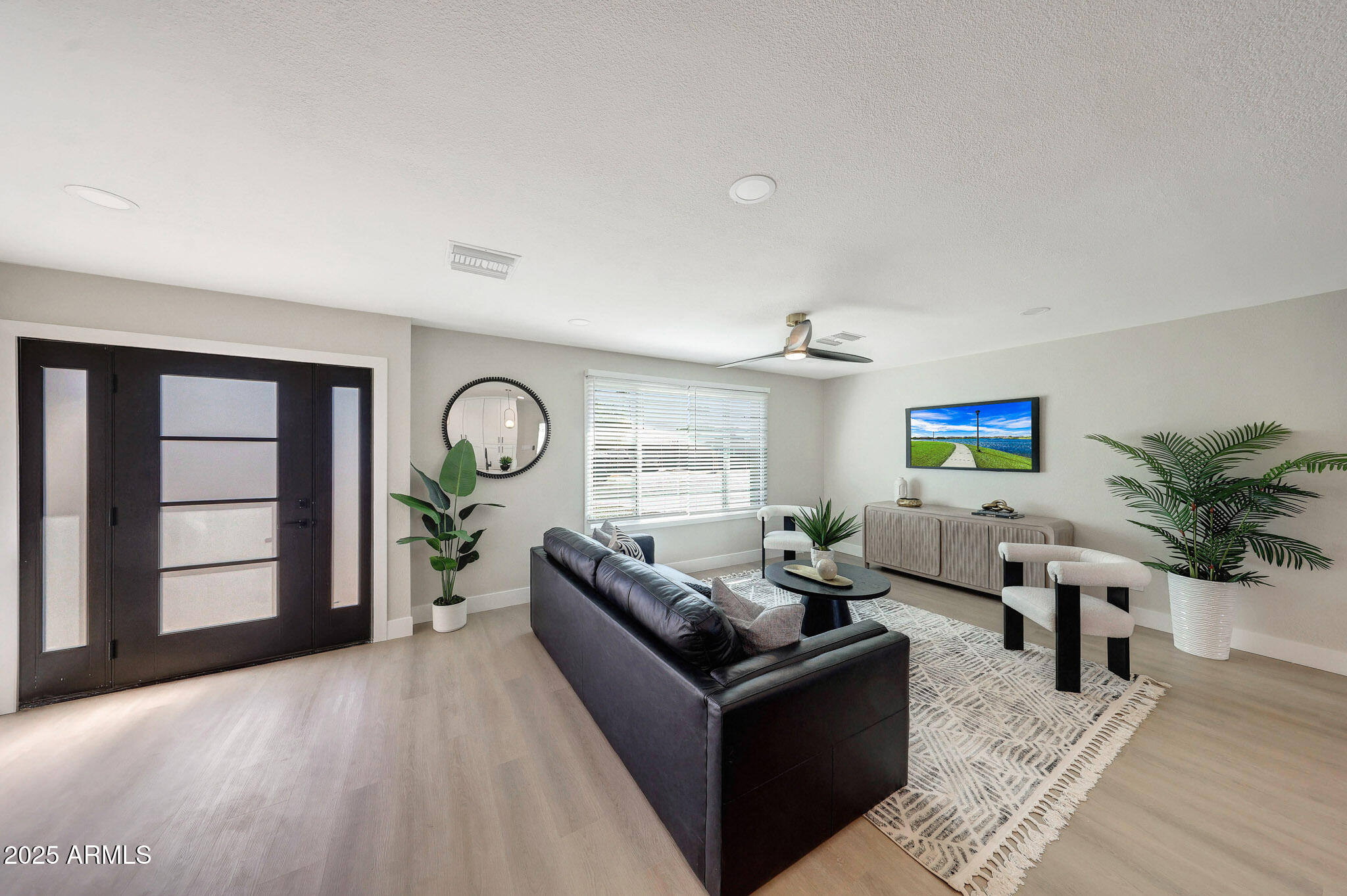 3116 W GELDING Drive