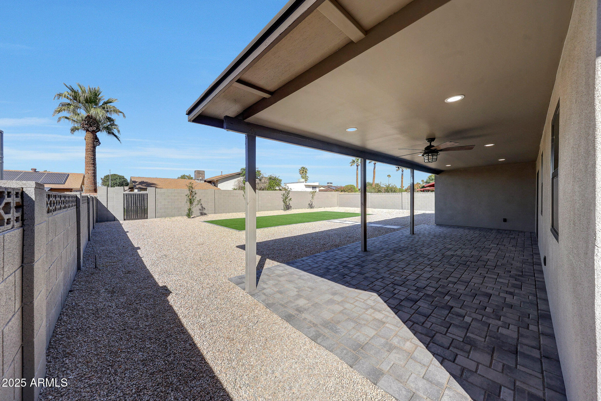 3116 W GELDING Drive