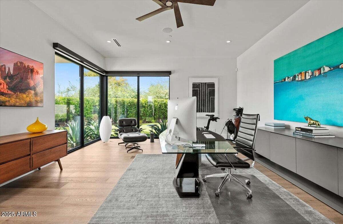 6802 E JOSHUA TREE Lane