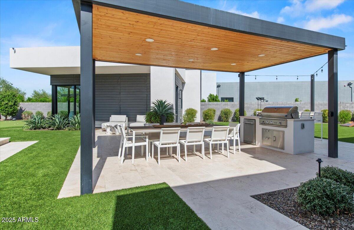 6802 E JOSHUA TREE Lane