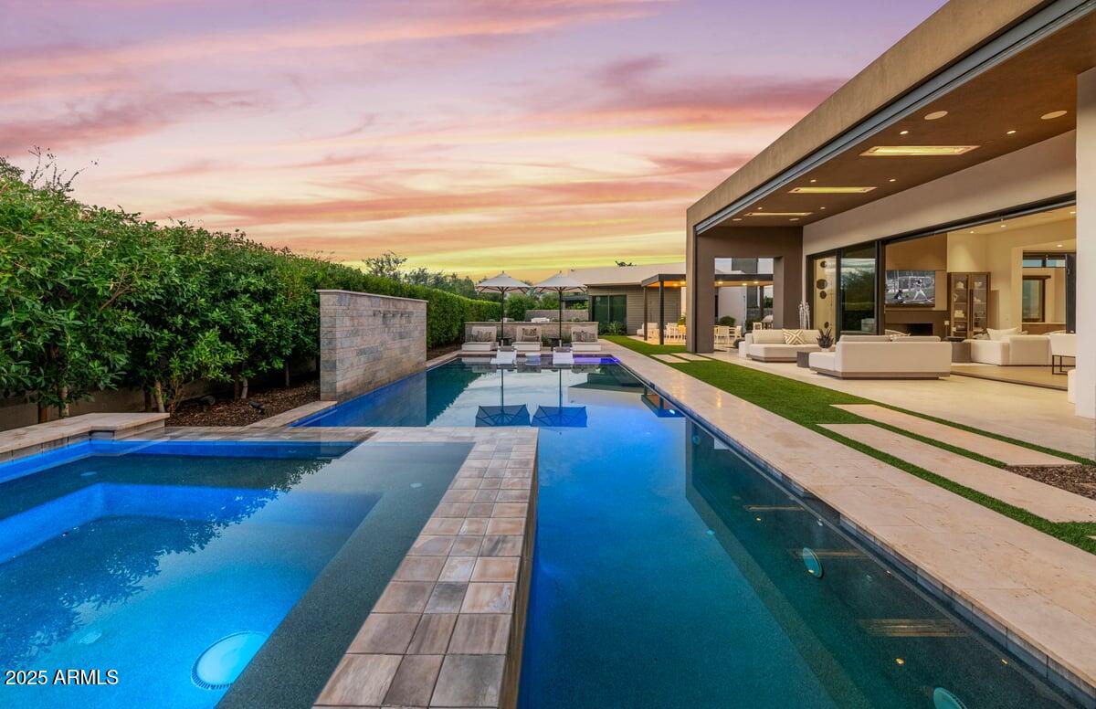 6802 E JOSHUA TREE Lane