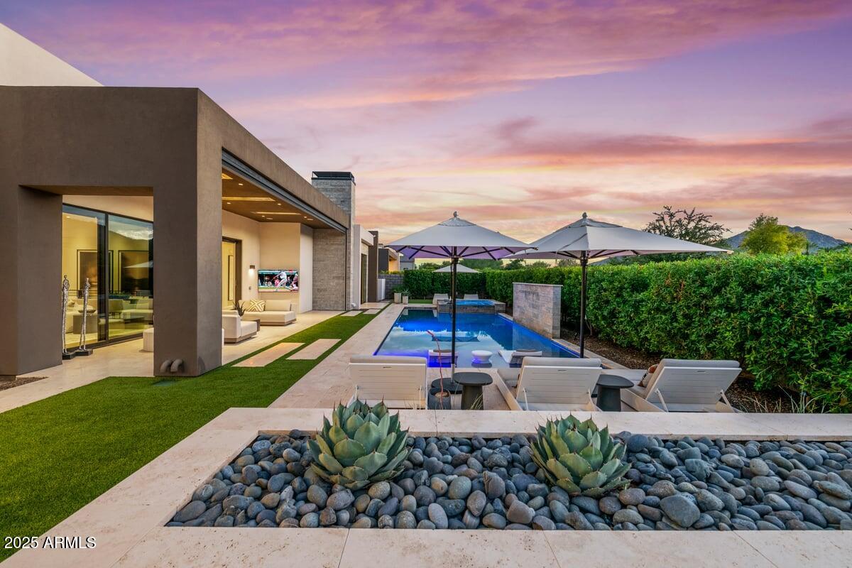 6802 E JOSHUA TREE Lane