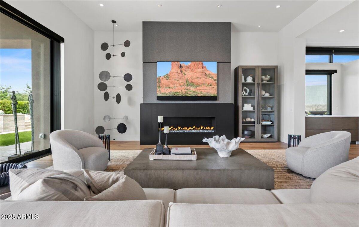 6802 E JOSHUA TREE Lane