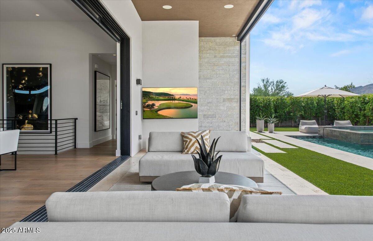 6802 E JOSHUA TREE Lane