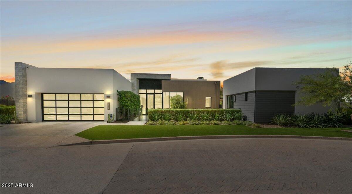 6802 E JOSHUA TREE Lane