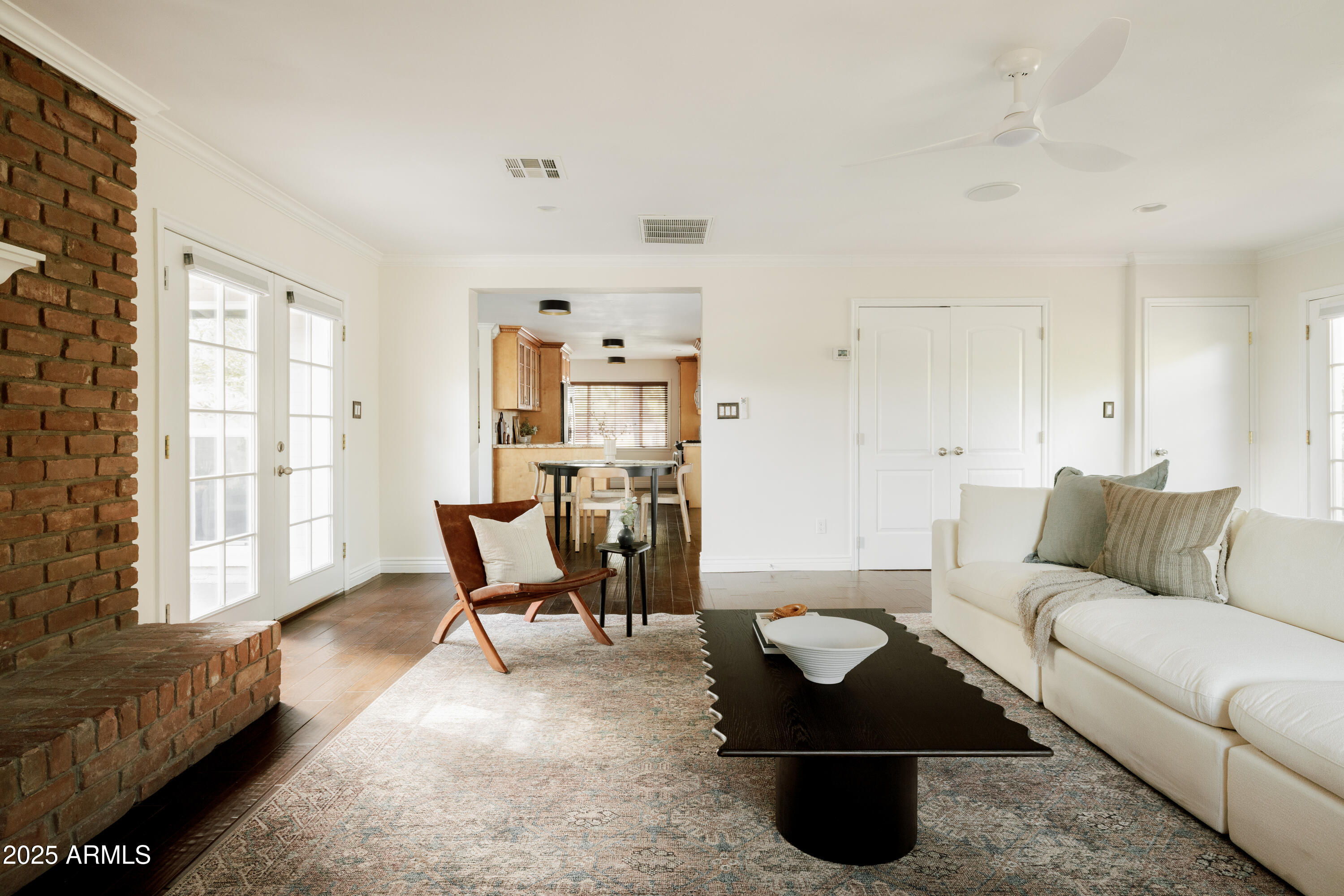 1208 W MEDLOCK Drive, Phoenix