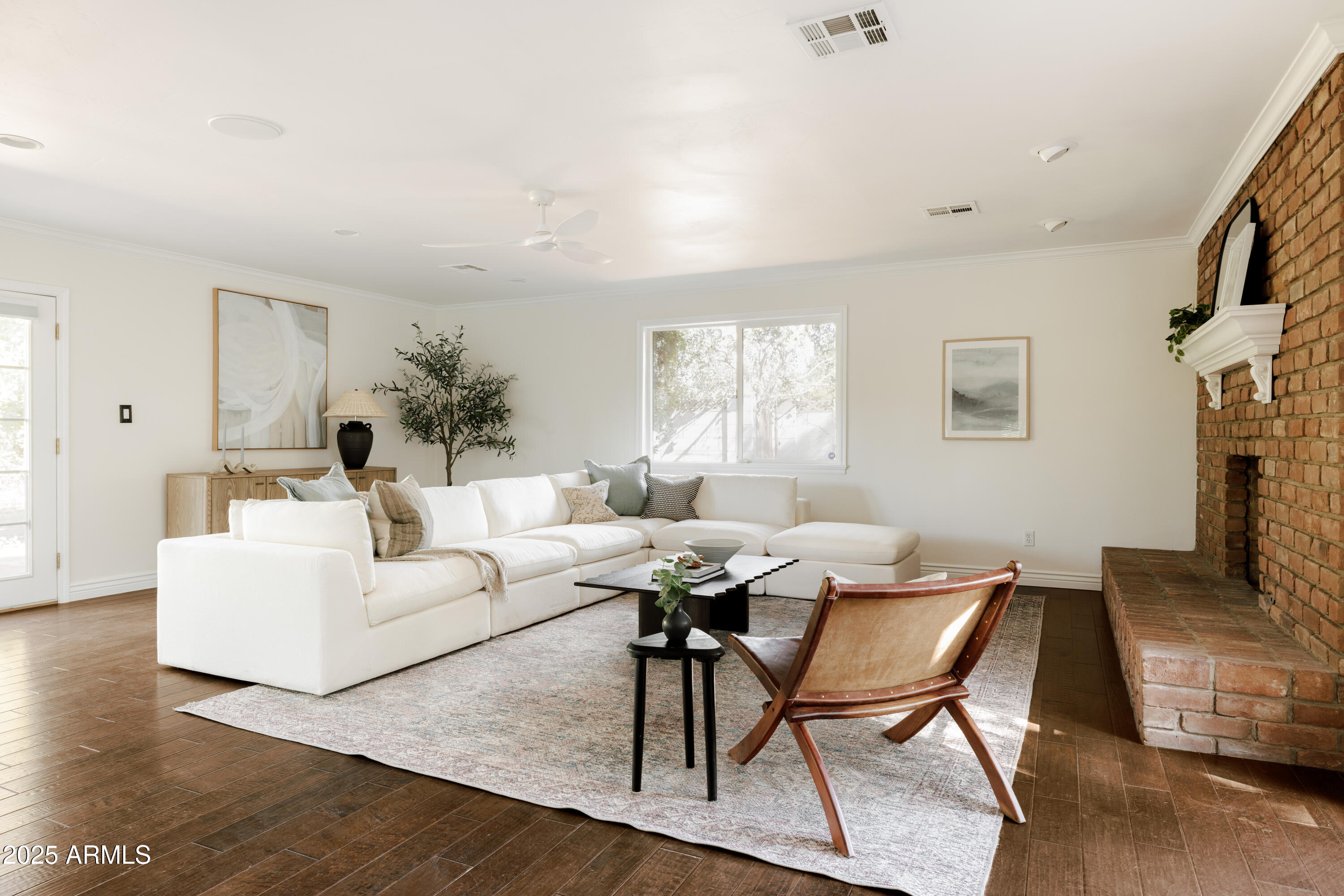 1208 W MEDLOCK Drive, Phoenix