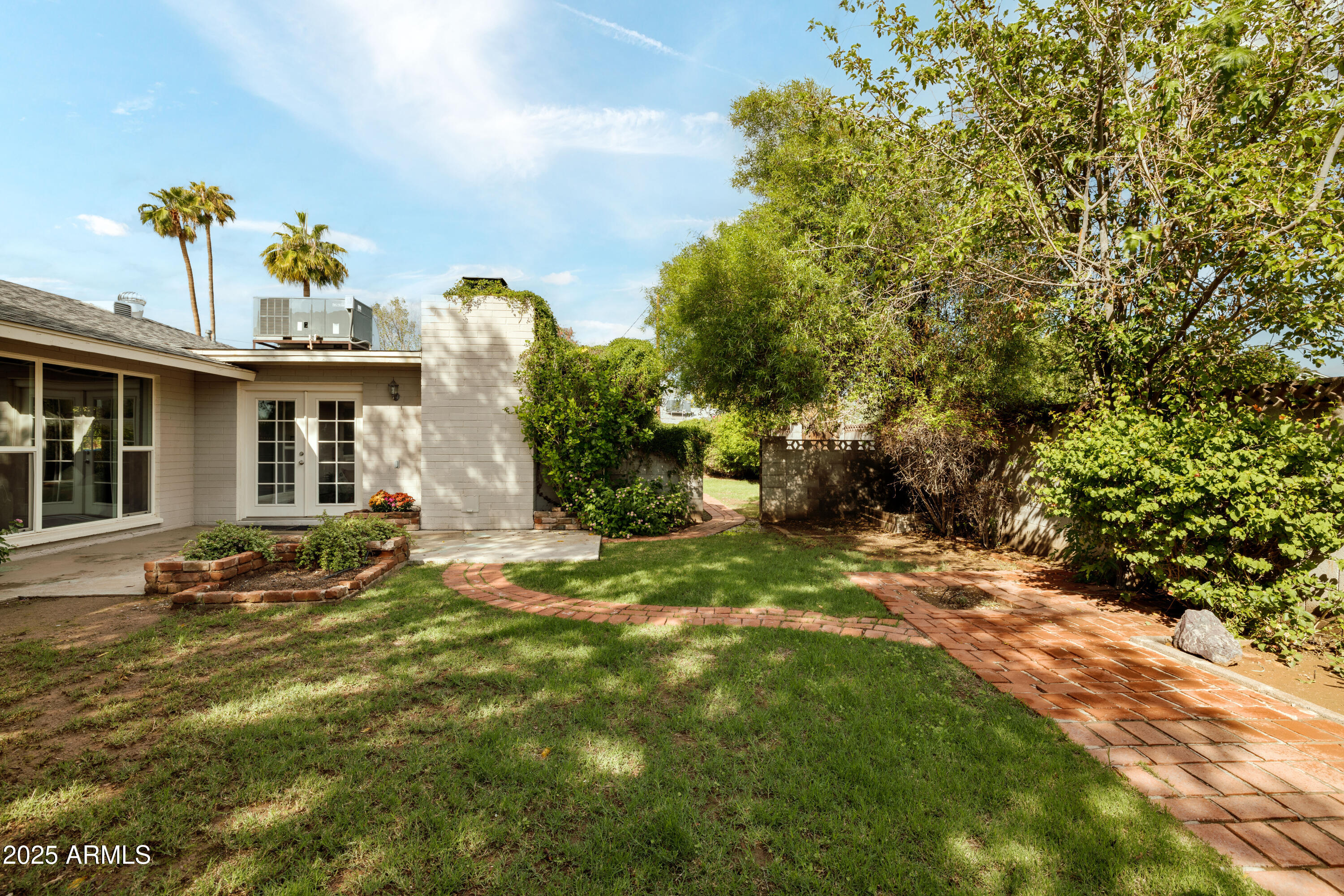 1208 W MEDLOCK Drive, Phoenix