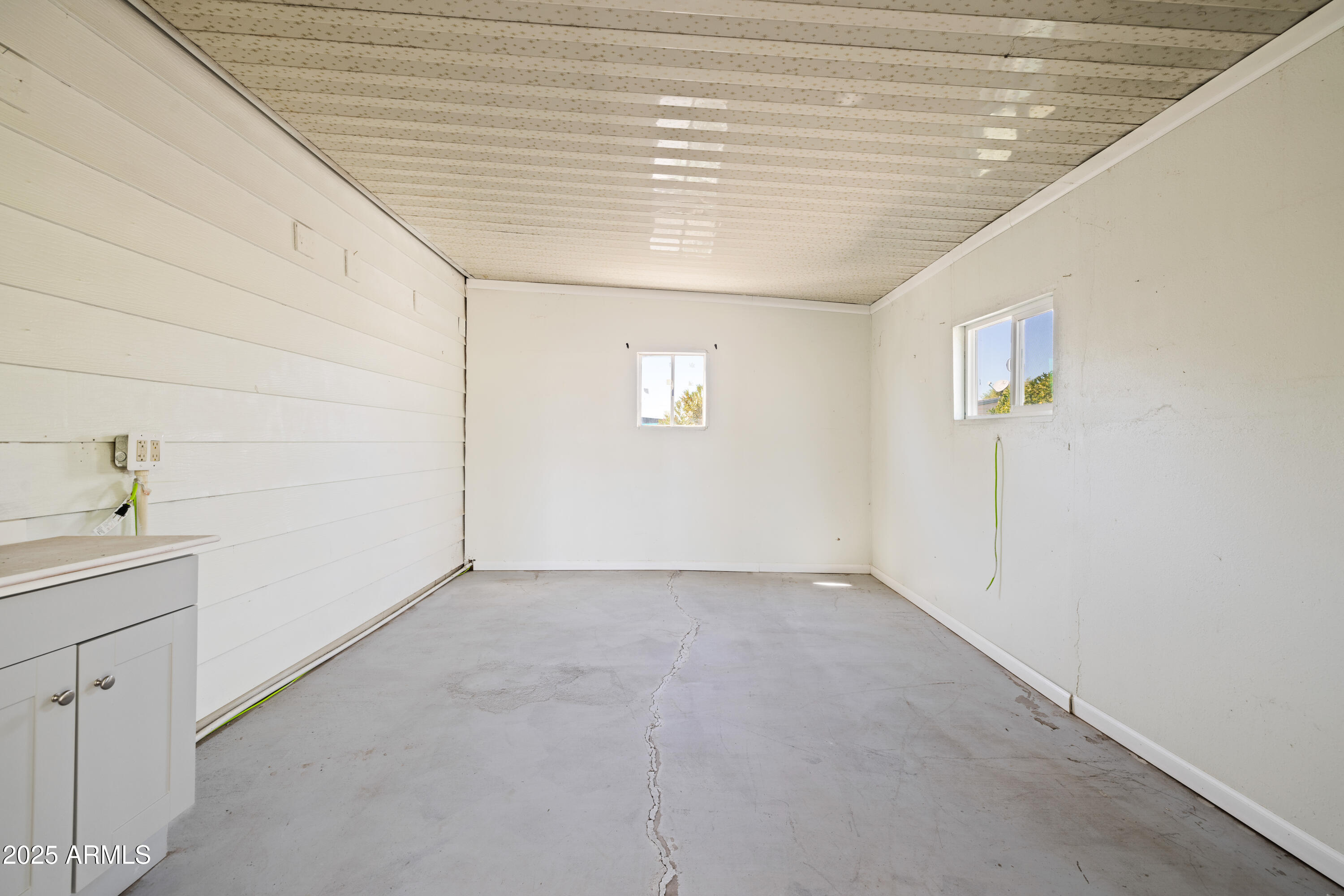 25424 S MONTANA Avenue, Sun Lakes