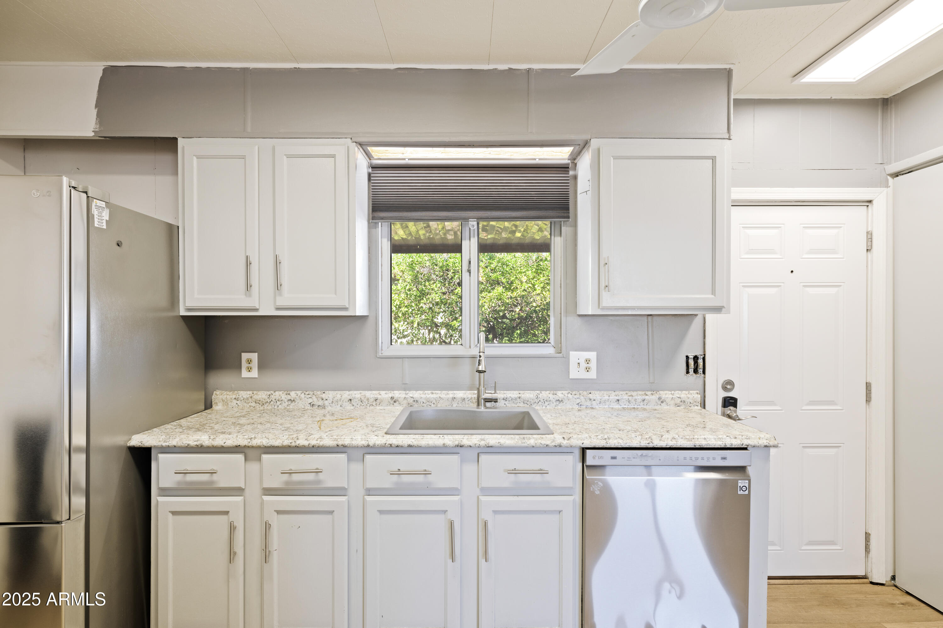 25424 S MONTANA Avenue, Sun Lakes