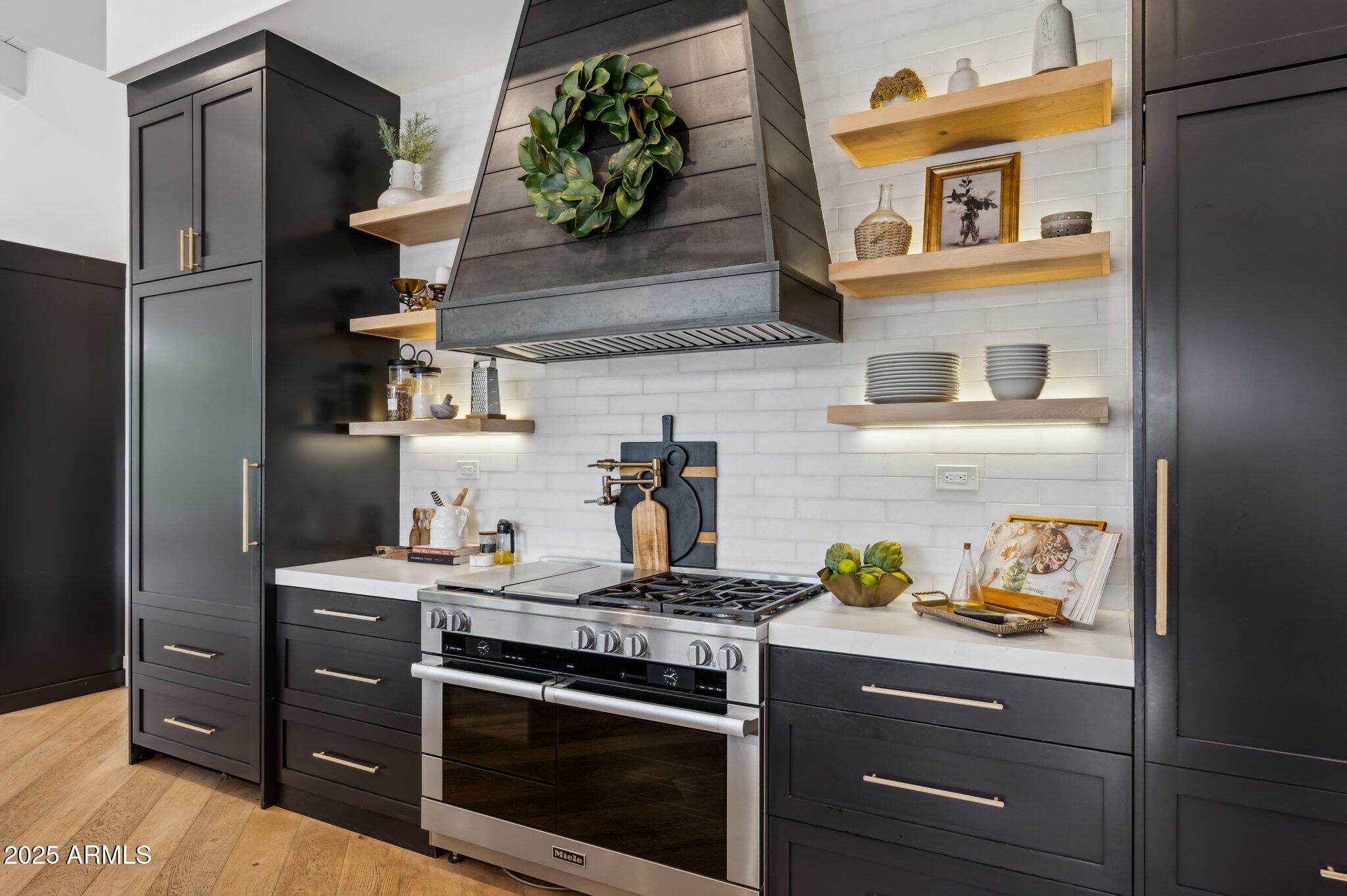 8624 E CAROL Way, Scottsdale