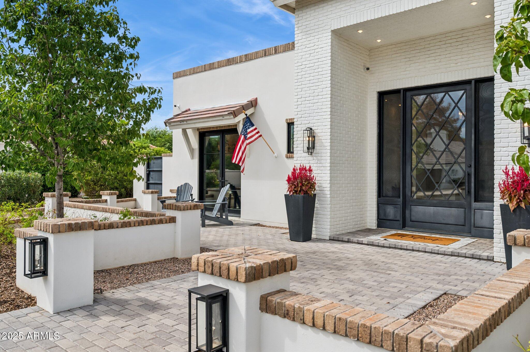 8624 E CAROL Way, Scottsdale