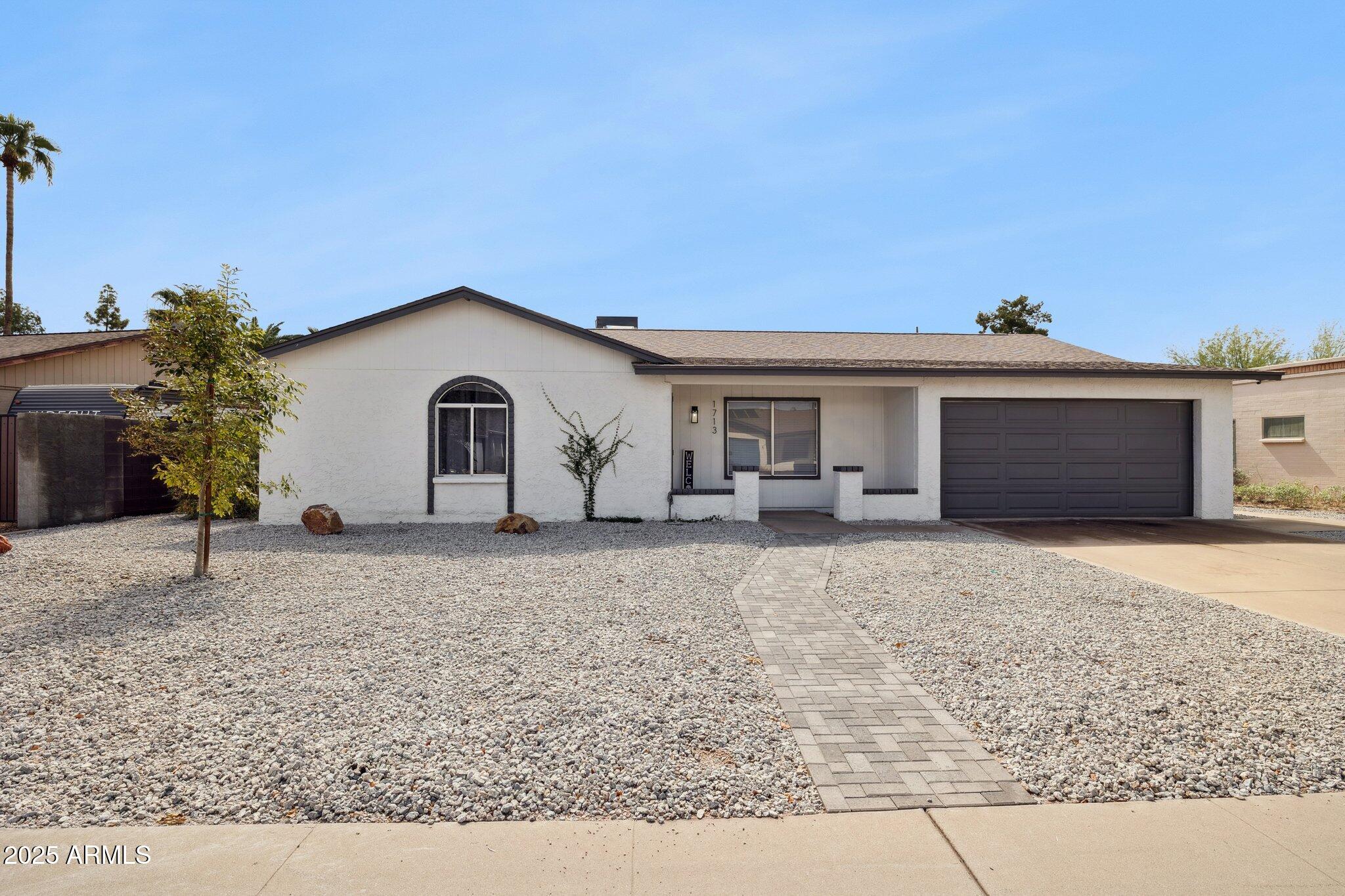 1713 W CORTEZ Circle, Chandler