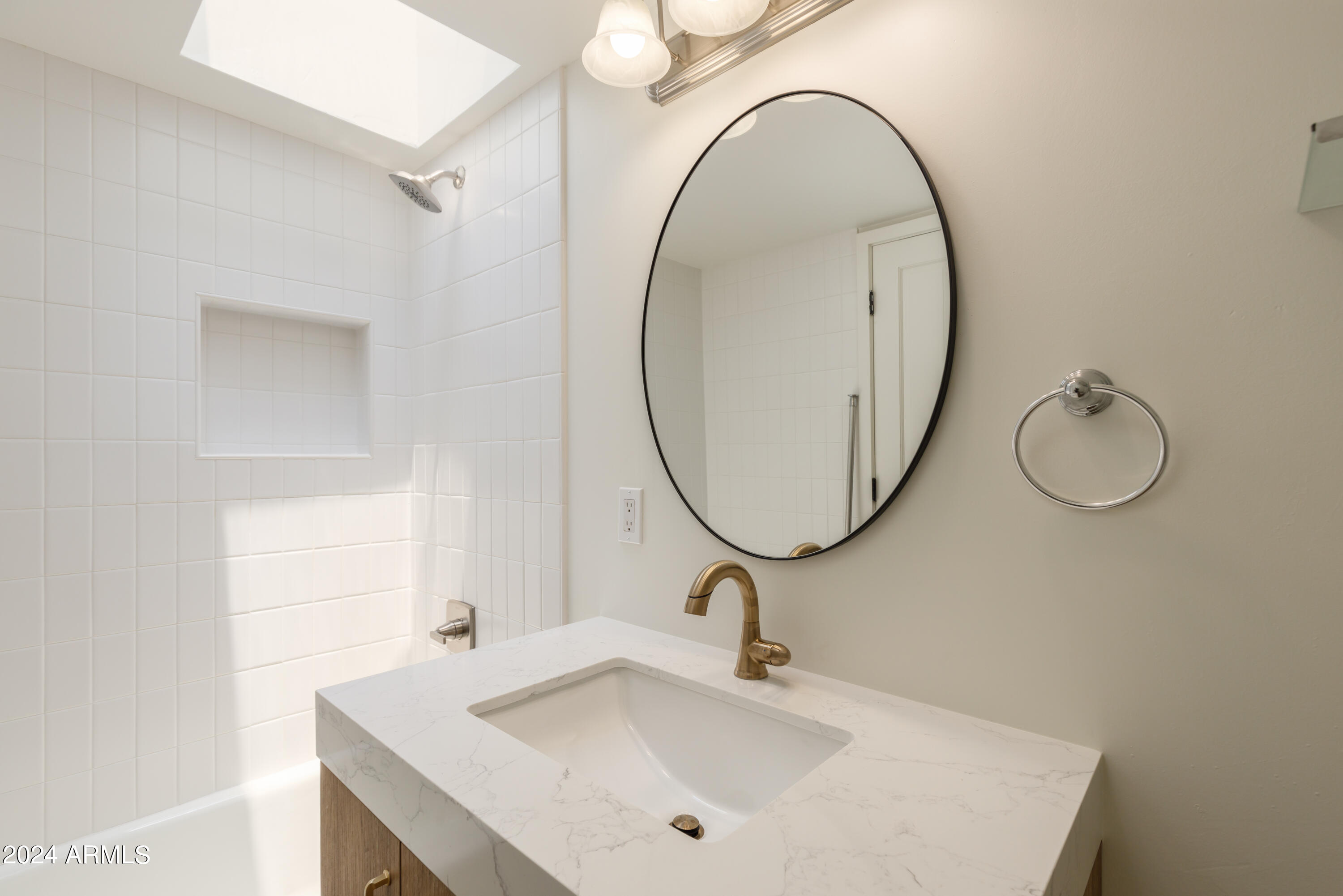 5101 N CASA BLANCA Drive, 203, Paradise Valley Unit: 203