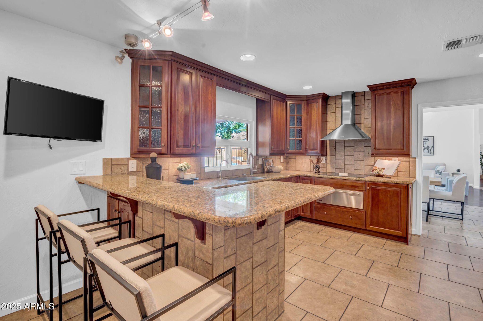 1840 E NICOLET Avenue, Phoenix