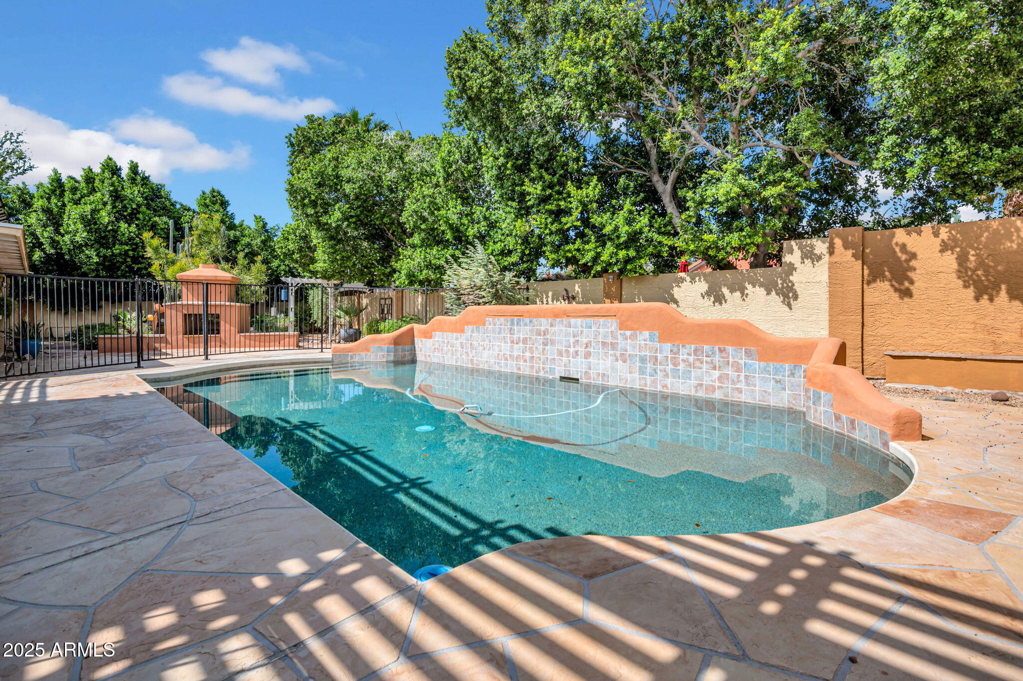 1840 E NICOLET Avenue, Phoenix