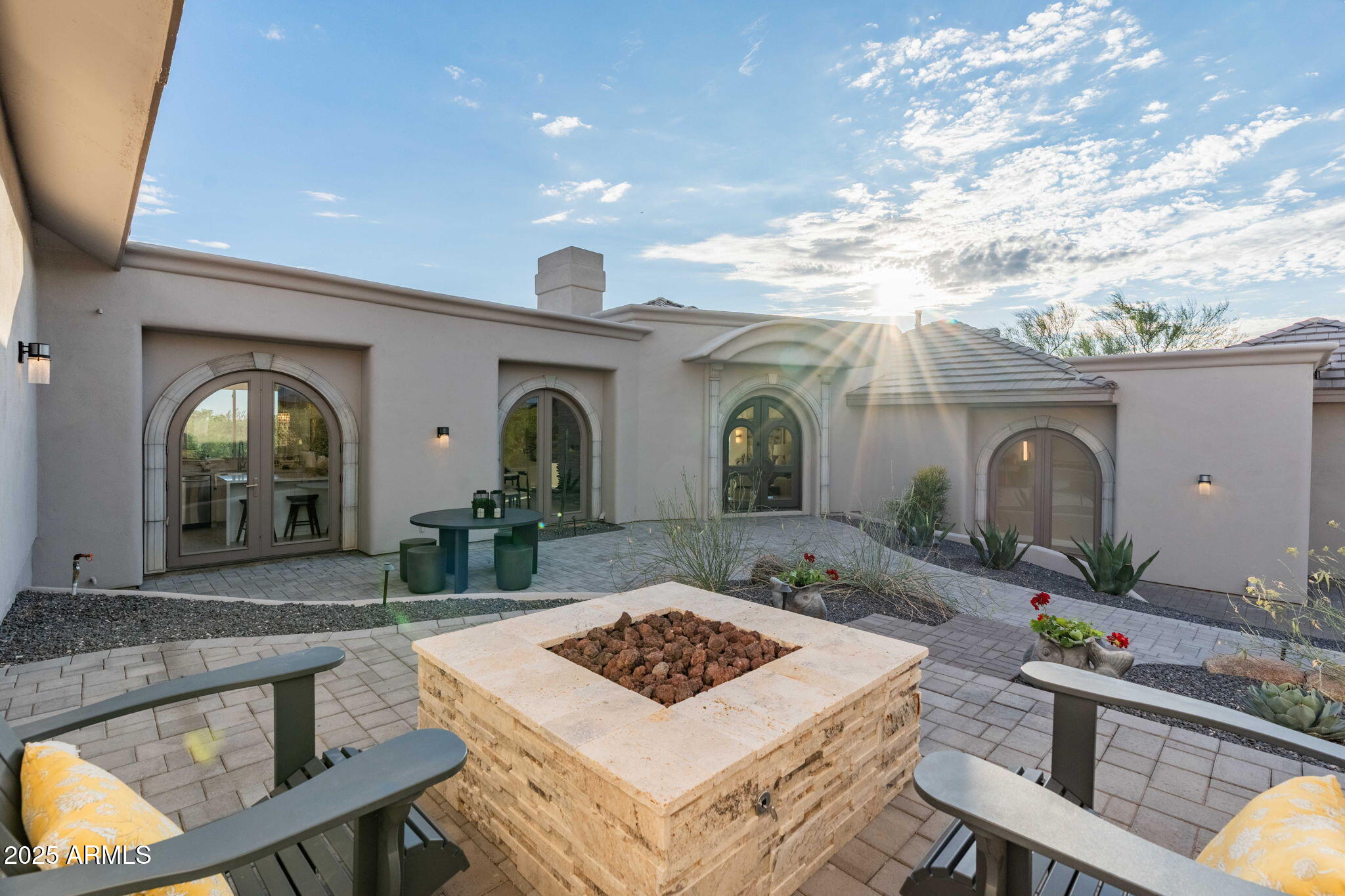 5950 E RESTIN Road, Cave Creek