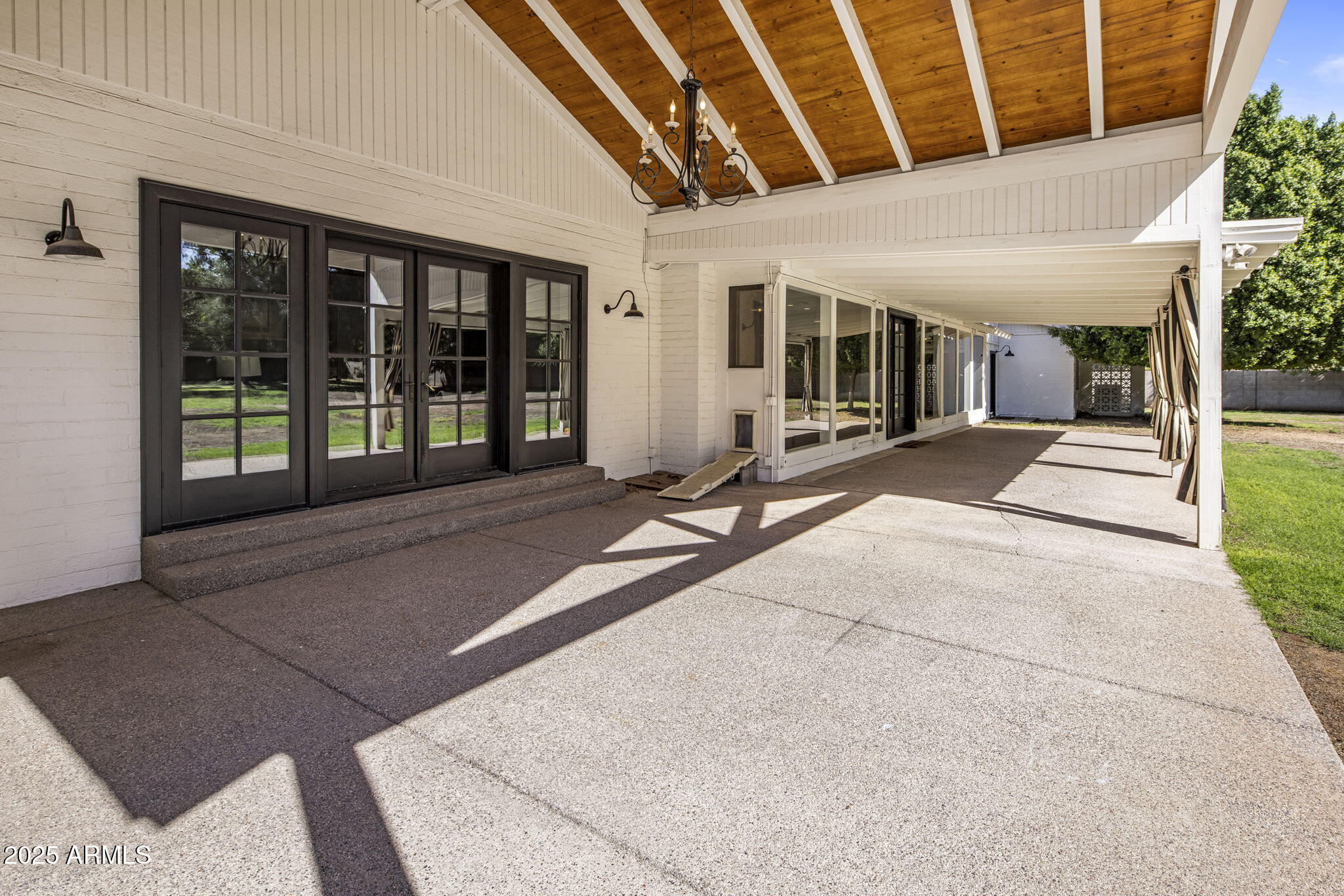 525 W Berridge Lane, Phoenix