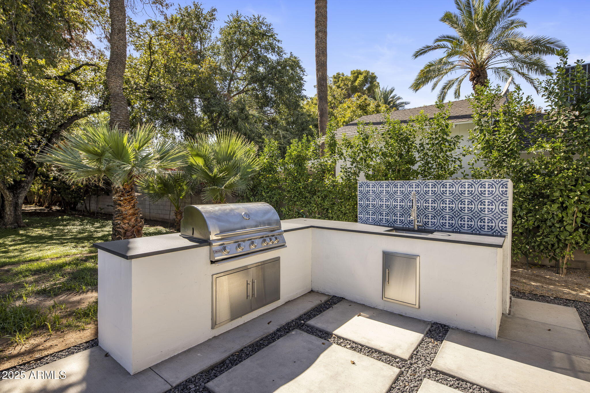 525 W Berridge Lane, Phoenix