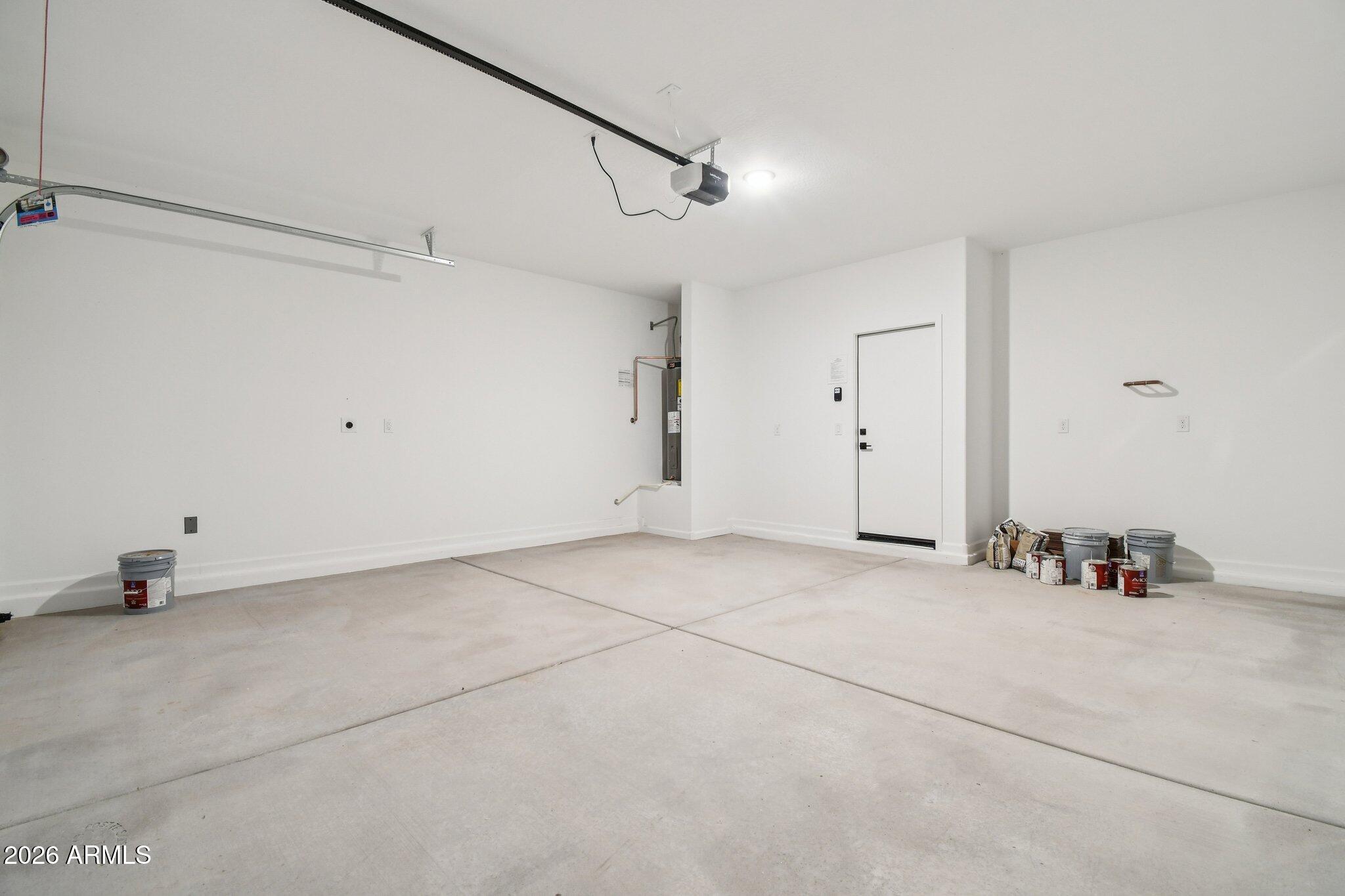 9541 W TAMARISK Avenue, Tolleson