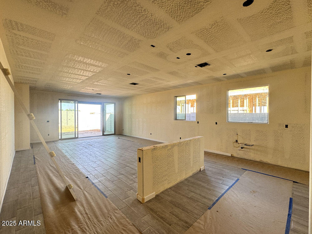 15728 W CAMDEN Avenue, Waddell