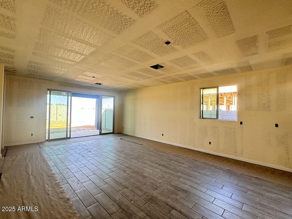 15728 W CAMDEN Avenue, Waddell