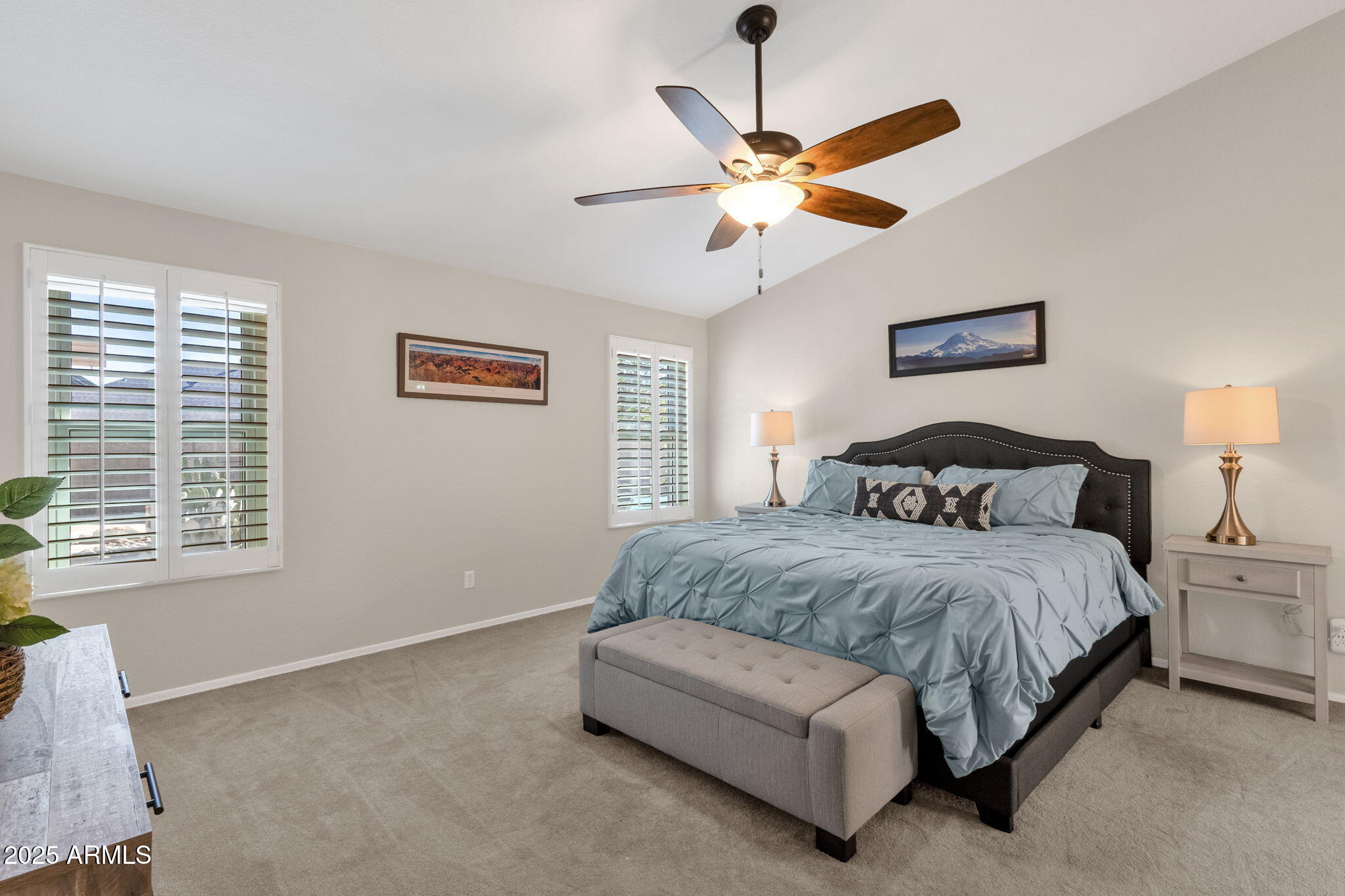 6361 W GROVERS Avenue, Glendale