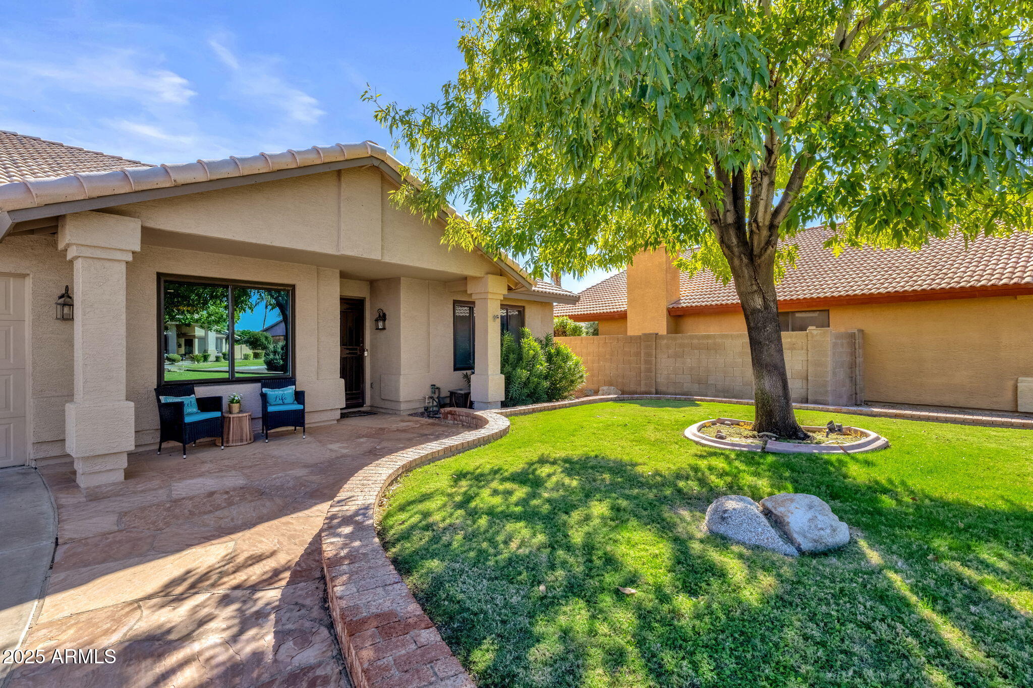 6361 W GROVERS Avenue, Glendale