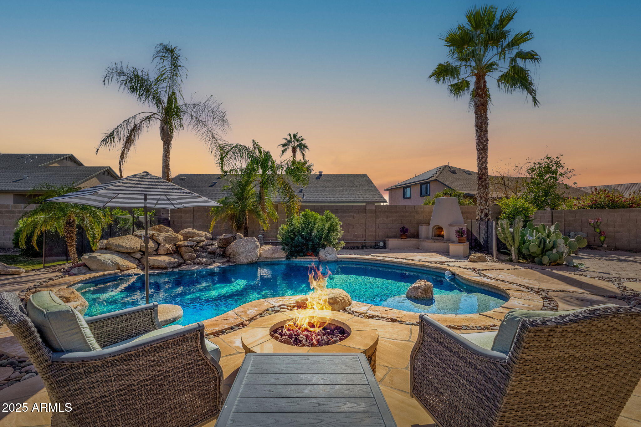 6361 W GROVERS Avenue, Glendale