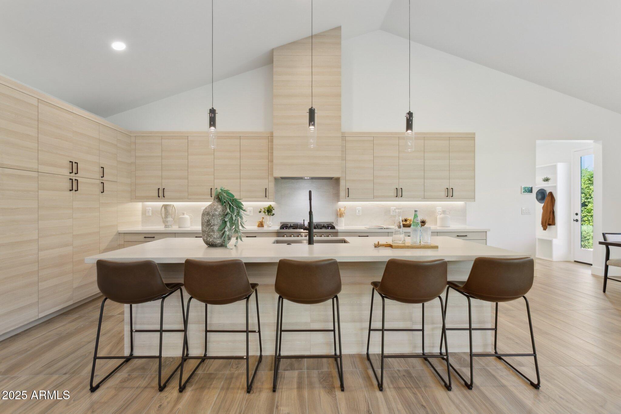 6329 N 10TH Drive, Phoenix