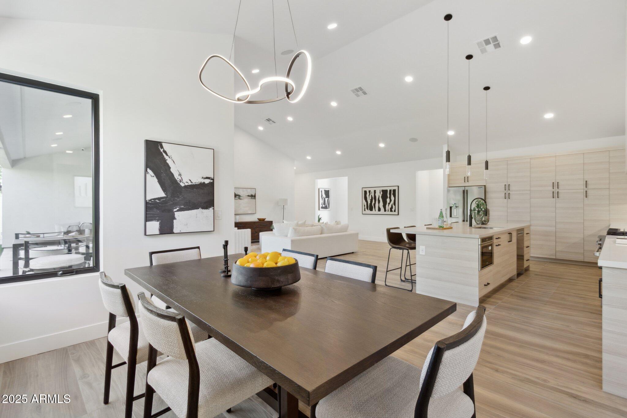 6329 N 10TH Drive, Phoenix