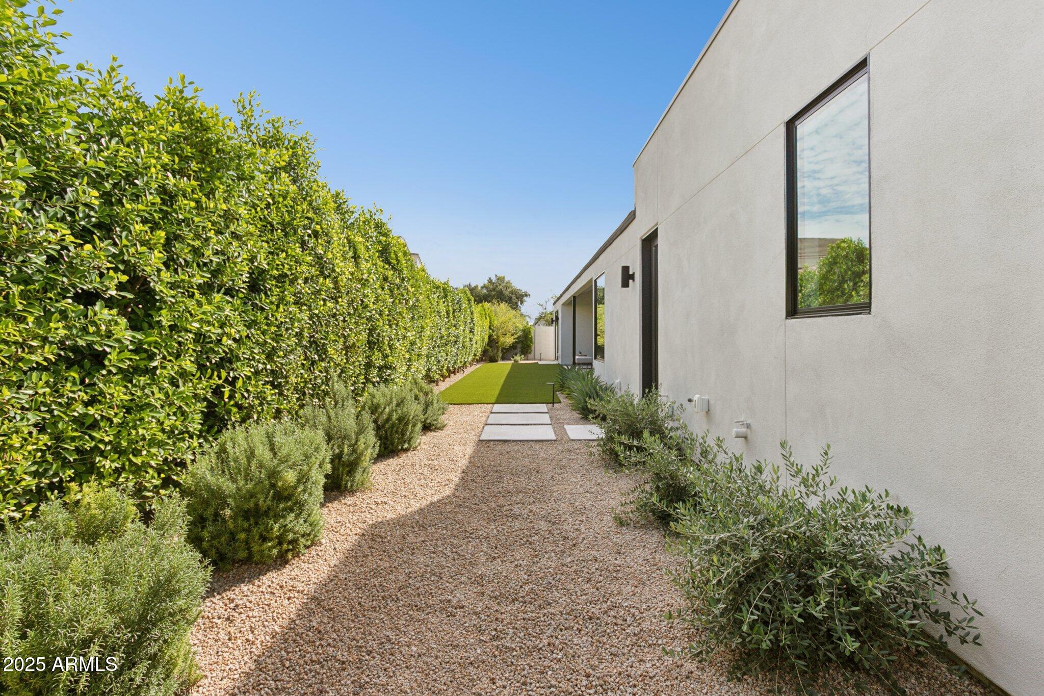 6329 N 10TH Drive, Phoenix