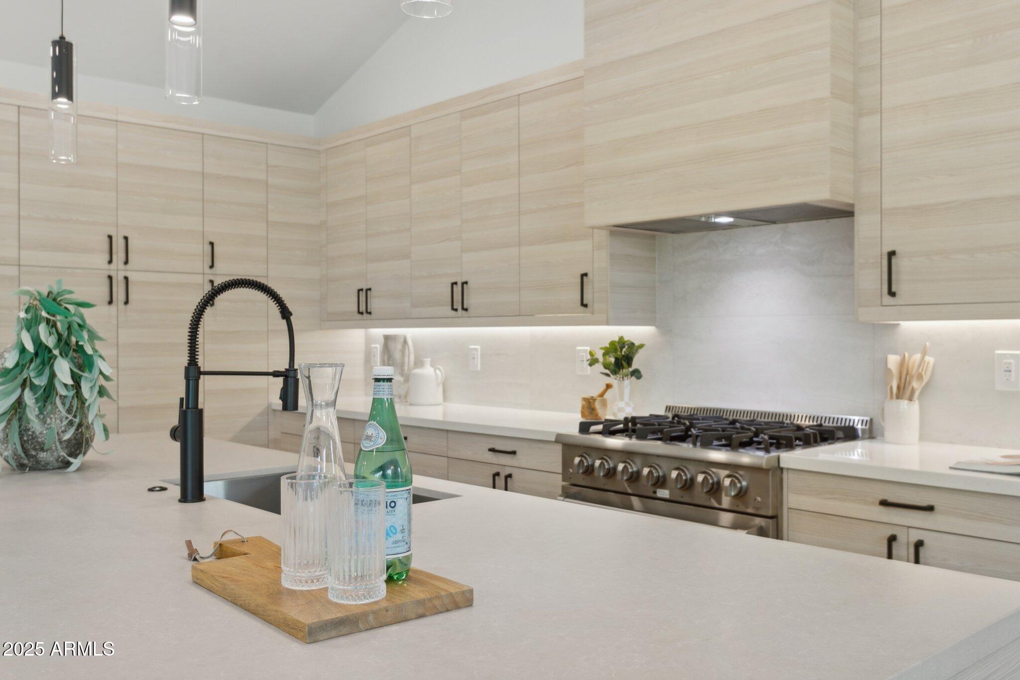 6329 N 10TH Drive, Phoenix