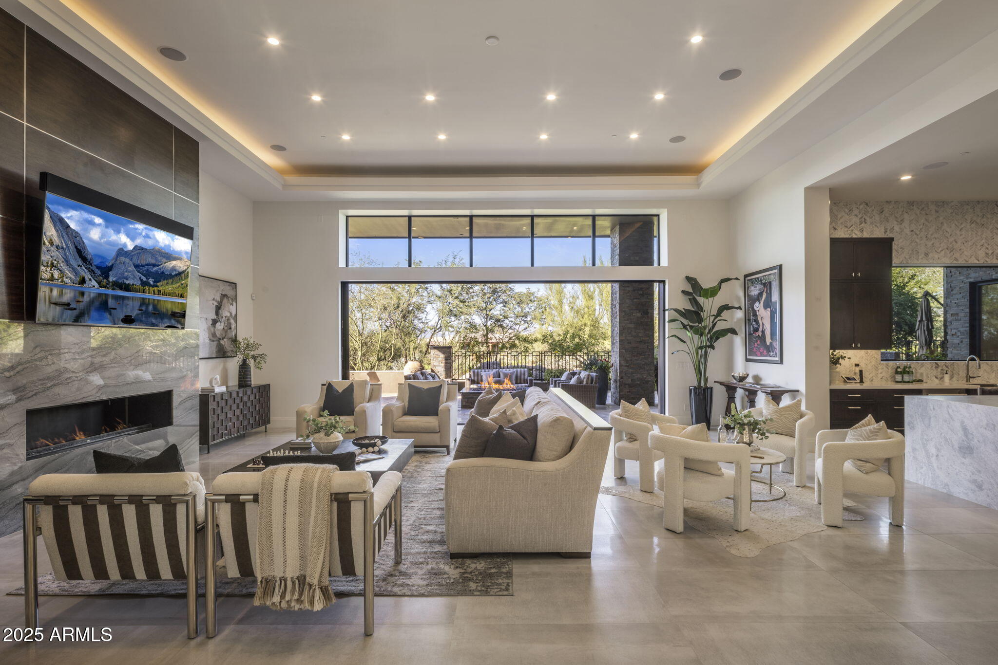 10284 E RUNNING DEER Trail