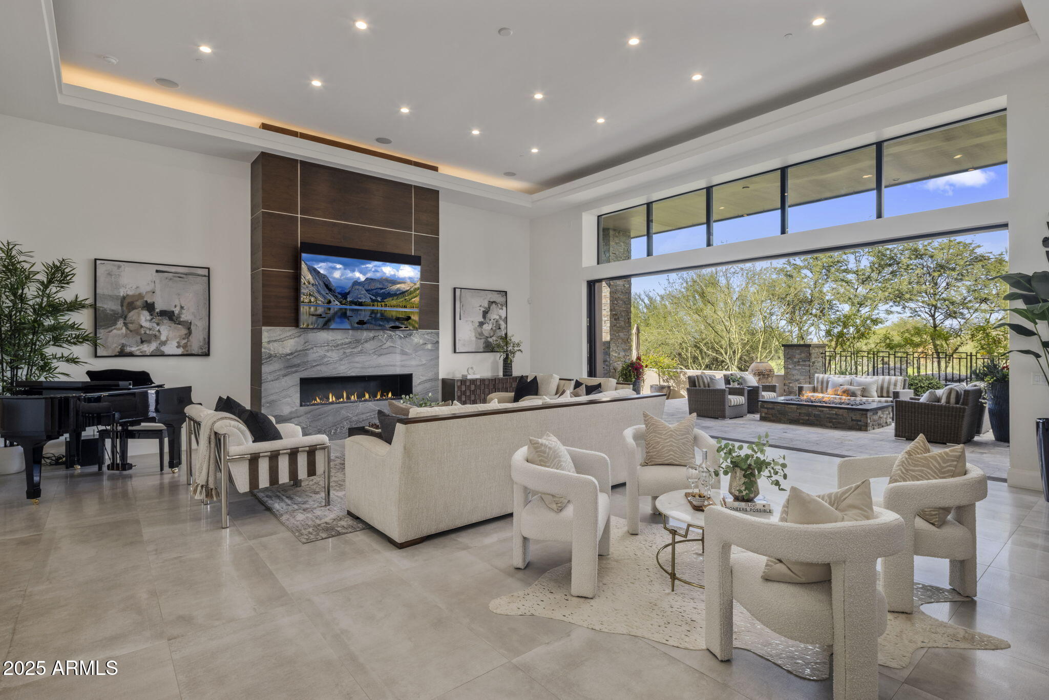 10284 E RUNNING DEER Trail