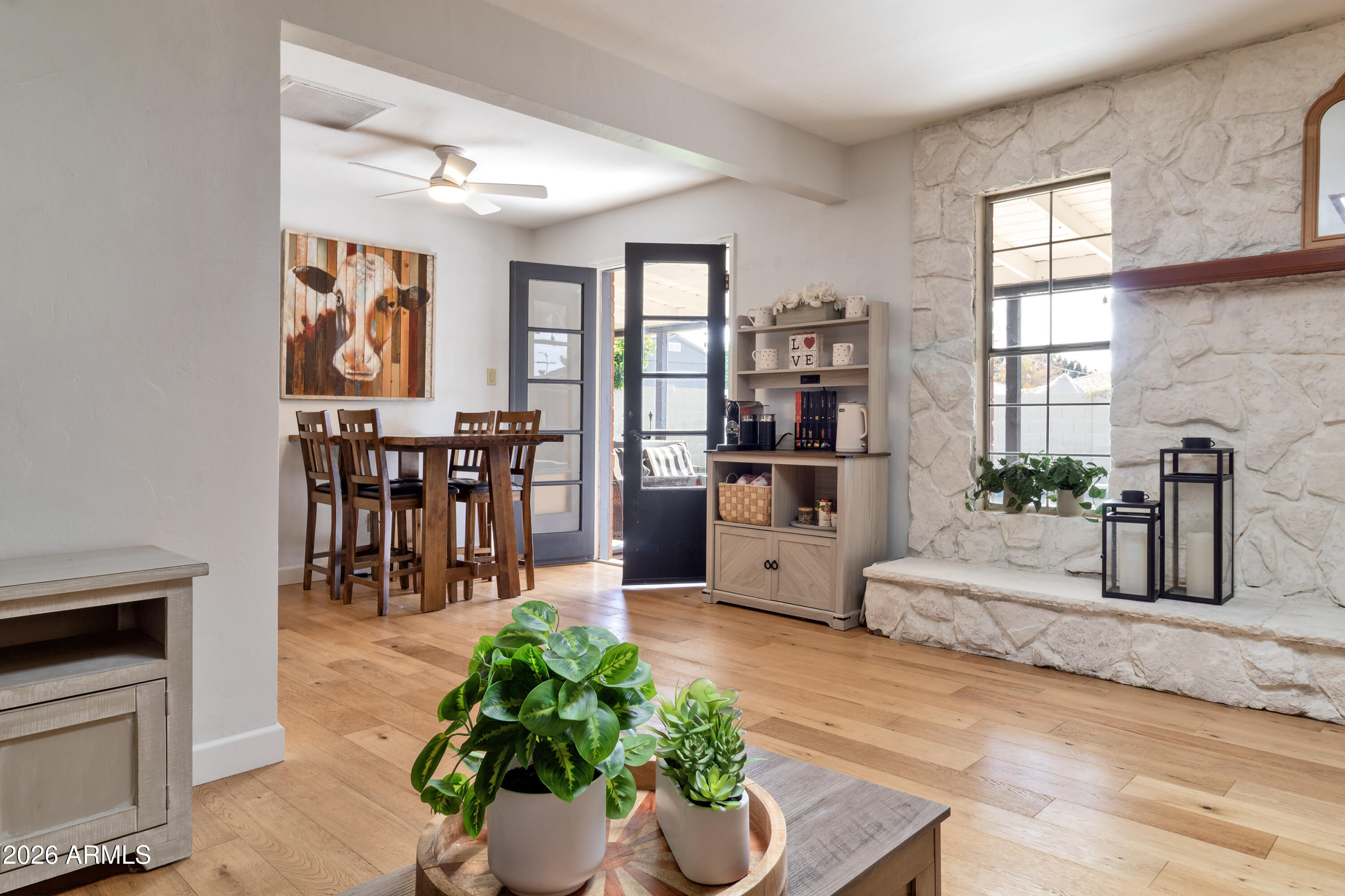 1903 E PALO VERDE Drive, Phoenix