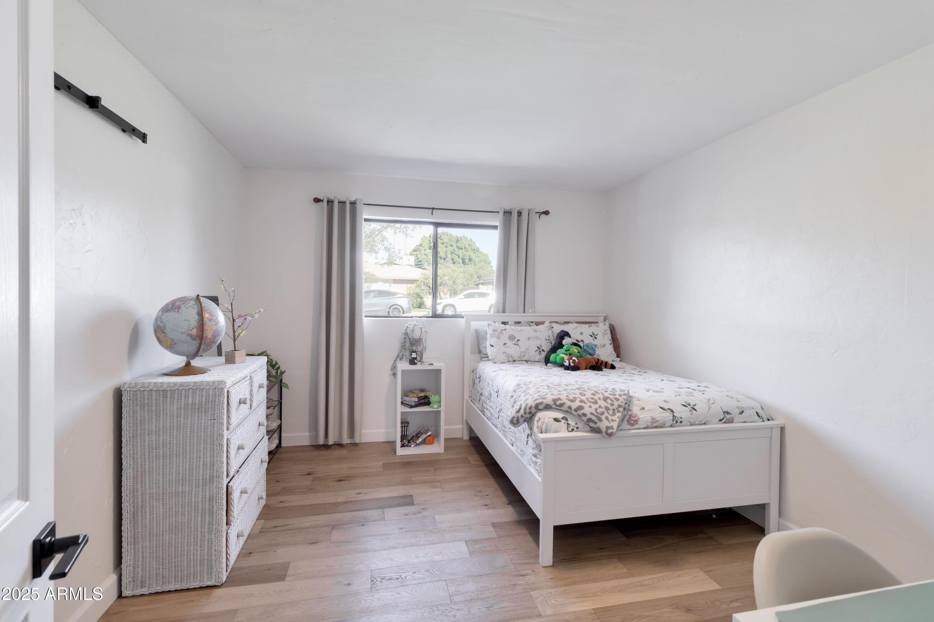 1903 E PALO VERDE Drive, Phoenix