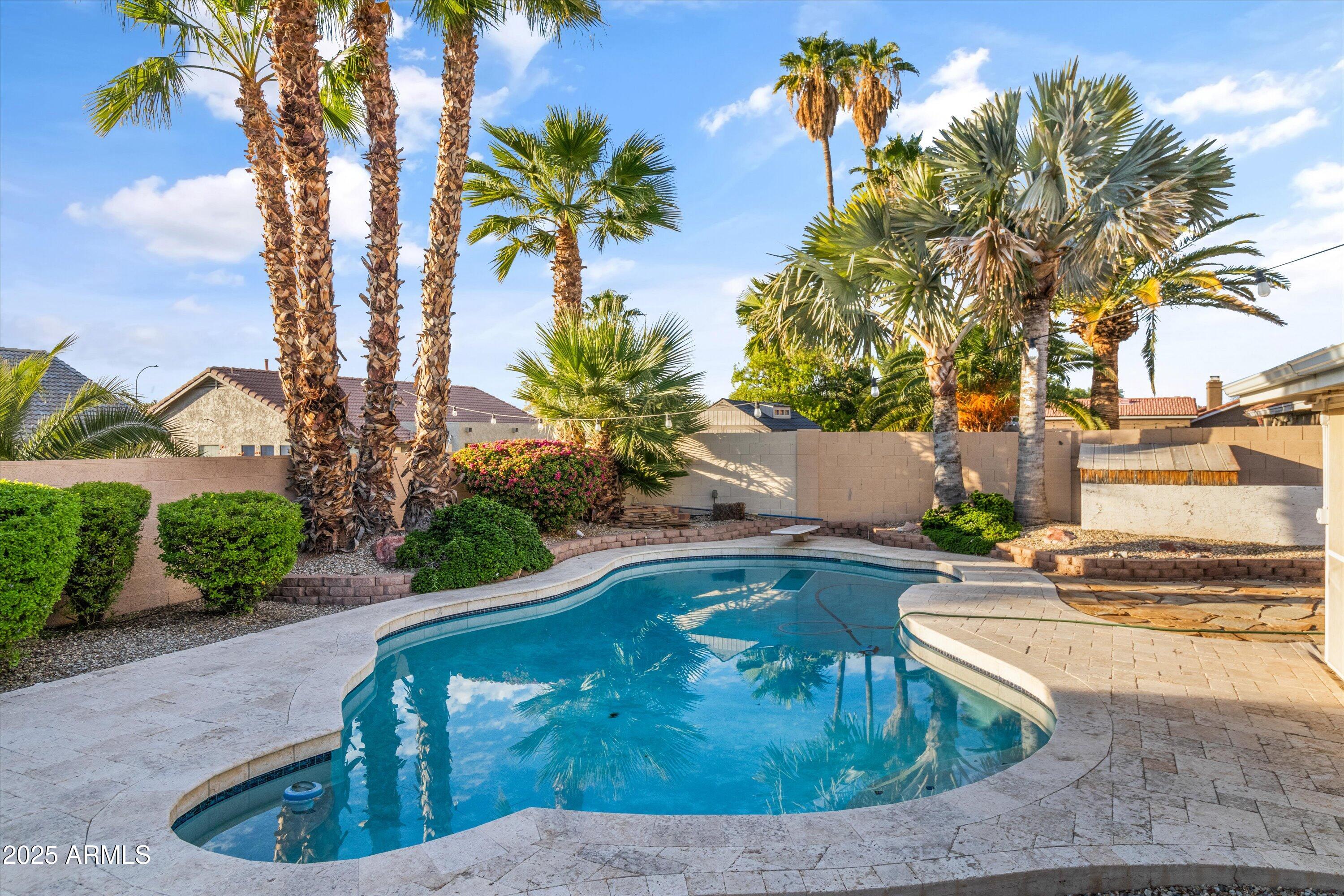 600 S VELERO Street, Chandler