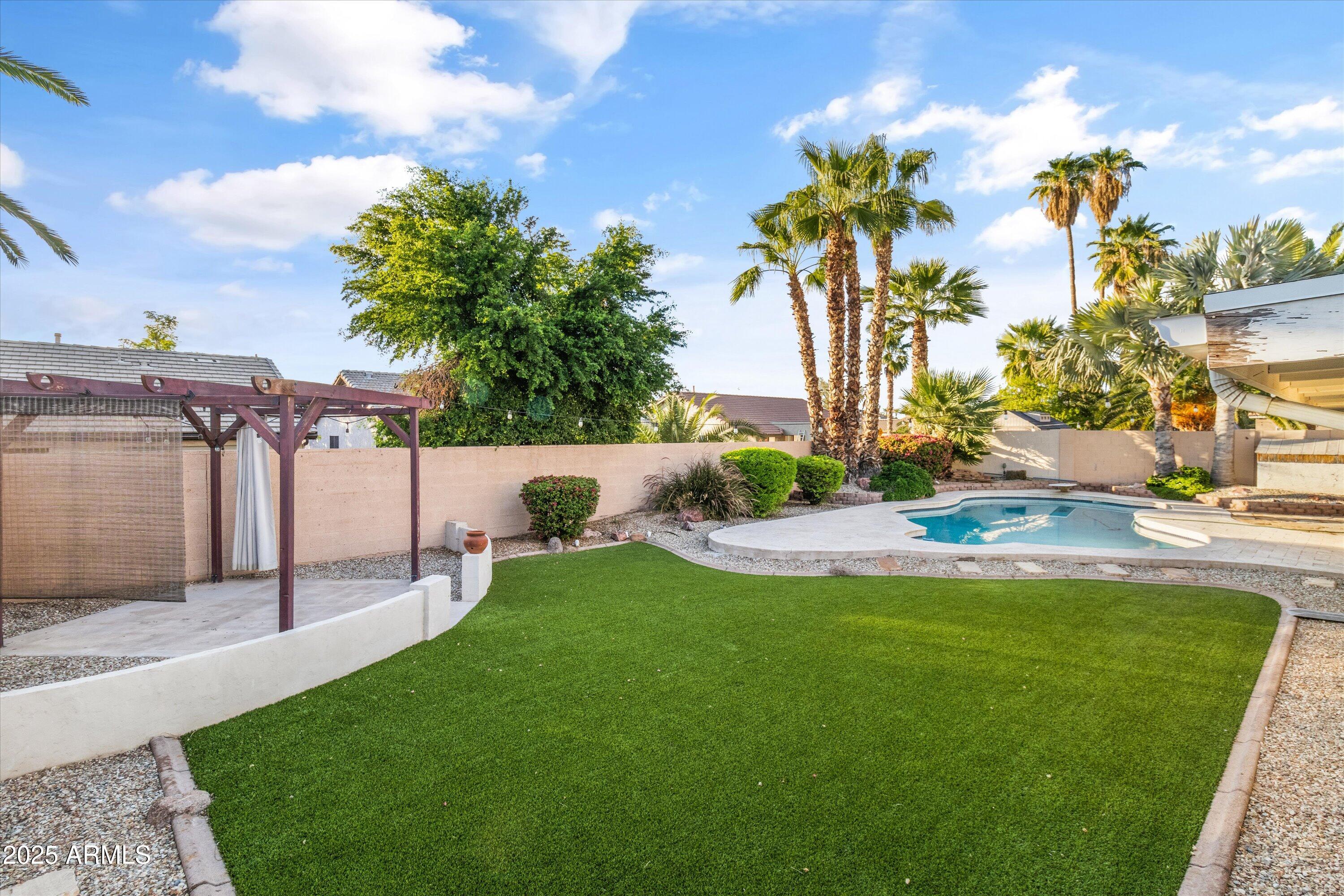 600 S VELERO Street, Chandler